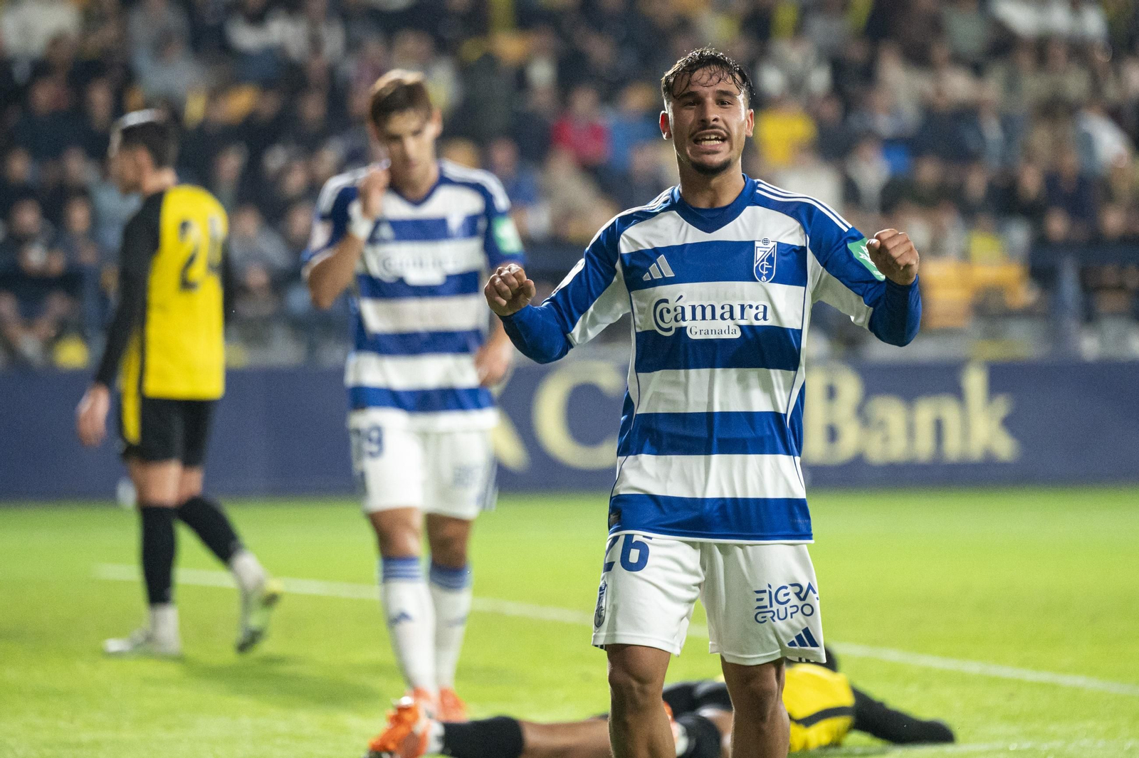Las mejores imágenes del partido del Granada CF ante el CD Roda