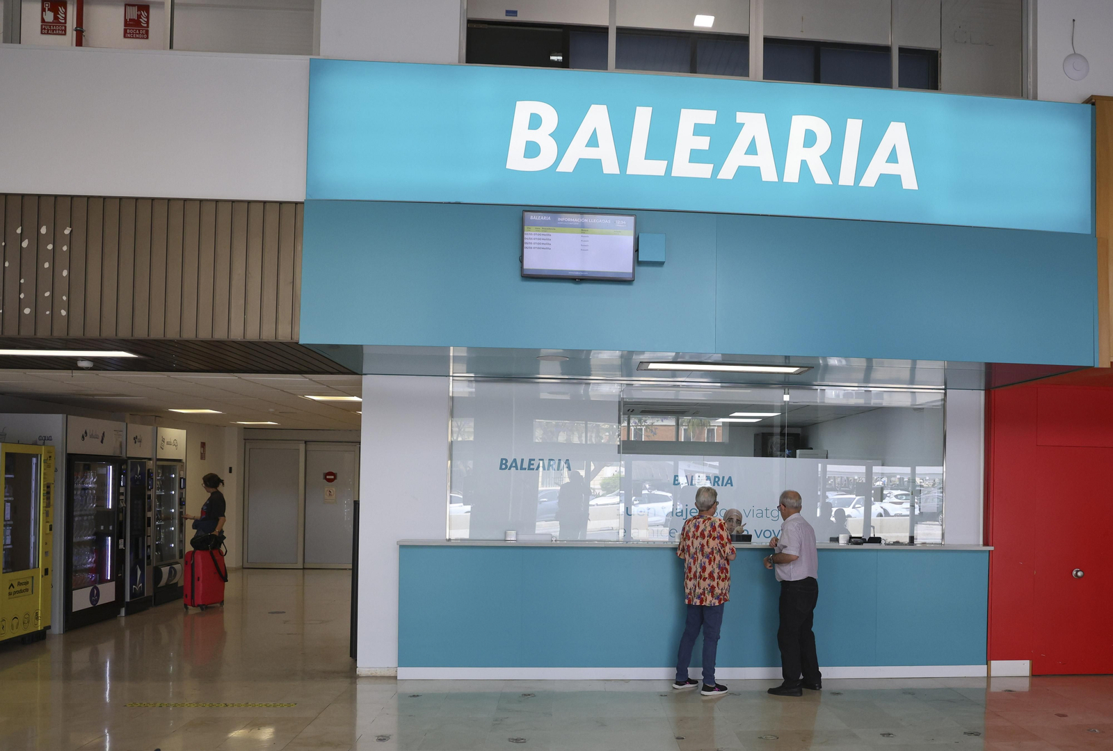 Así es el nuevo ferry ‘Rusadir’ que ha presentado Baleària en el puerto de Málaga.