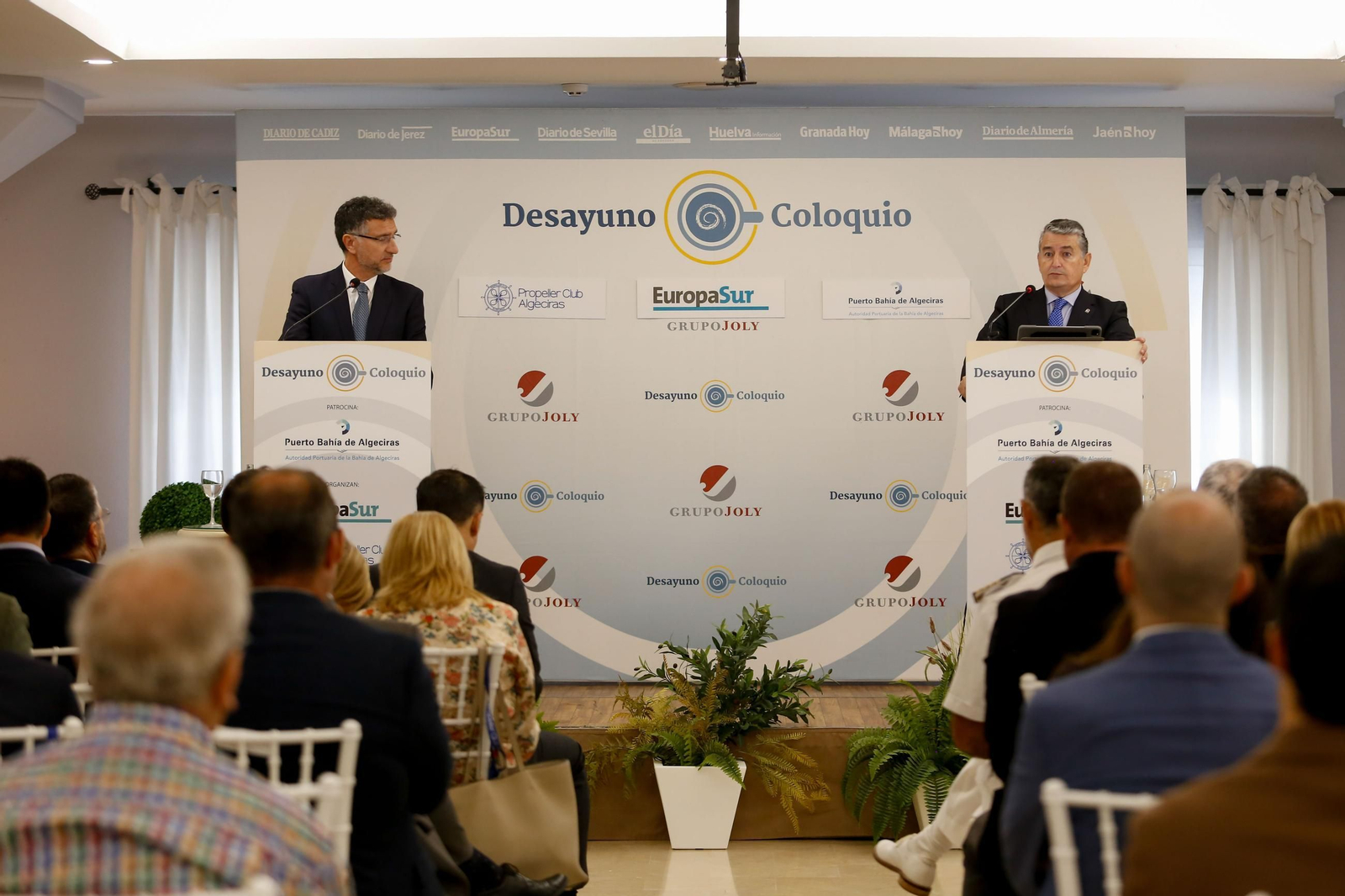 Las fotos del desayuno coloquio de Europa Sur y el Propeller Club de Algeciras con Antonio Sanz