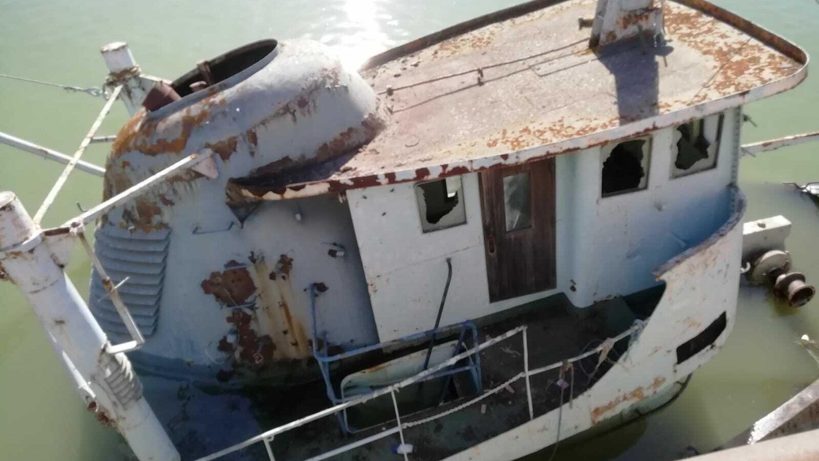 Detalle de la parte central de la embarcación.