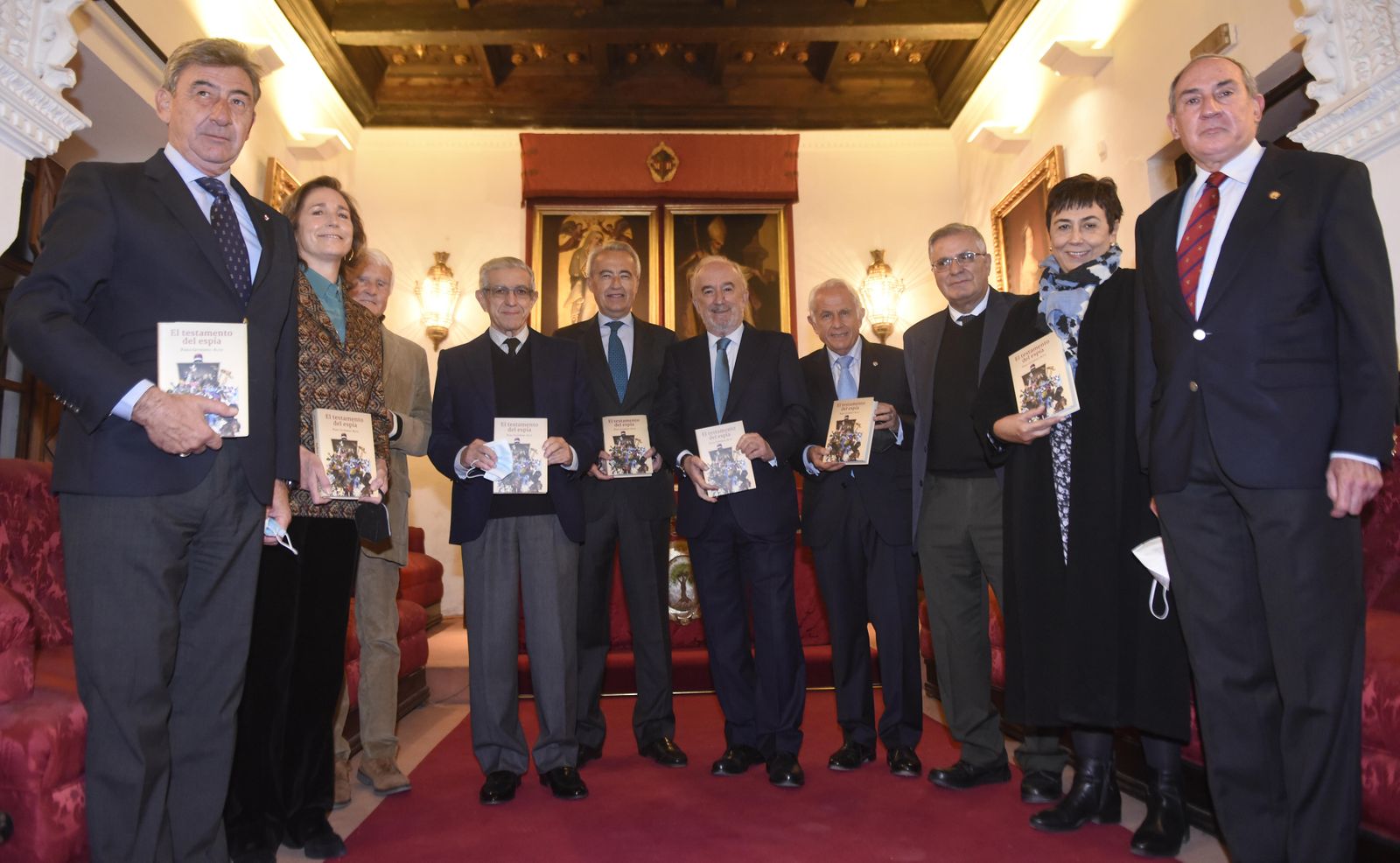 Santiago León Domecq, Carmen Núñez, Alfonso Lazo, Braulio Medel, Pablo Gutiérrez-Alviz, Santiago Muñoz Machado, Antonio Pascual, Antonio Narbona, Emma Falque y Antonio Caballos.
