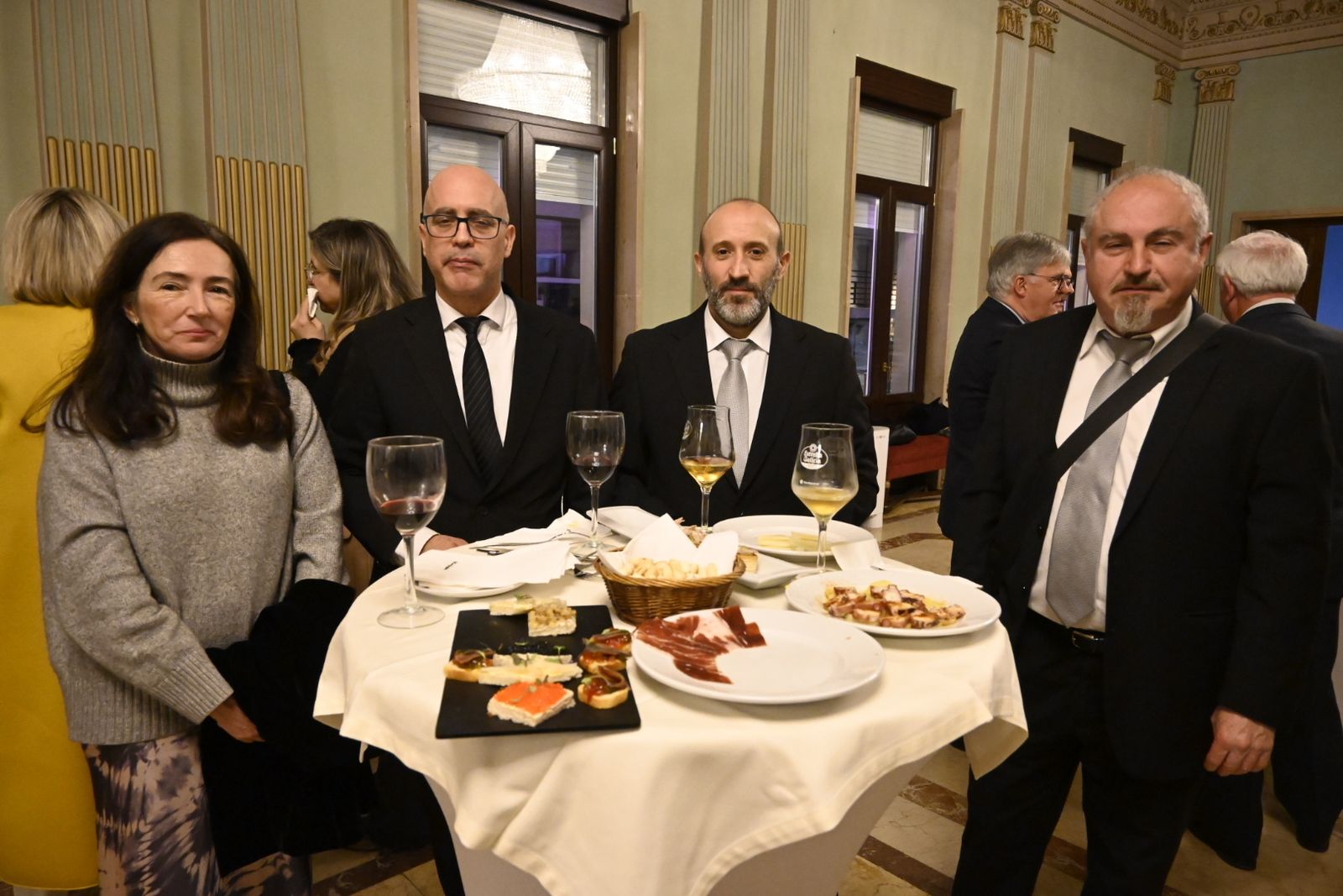 Acto de entrega de recuerdos por la XXX Exaltación a la Saeta de Huelva, en imágenes