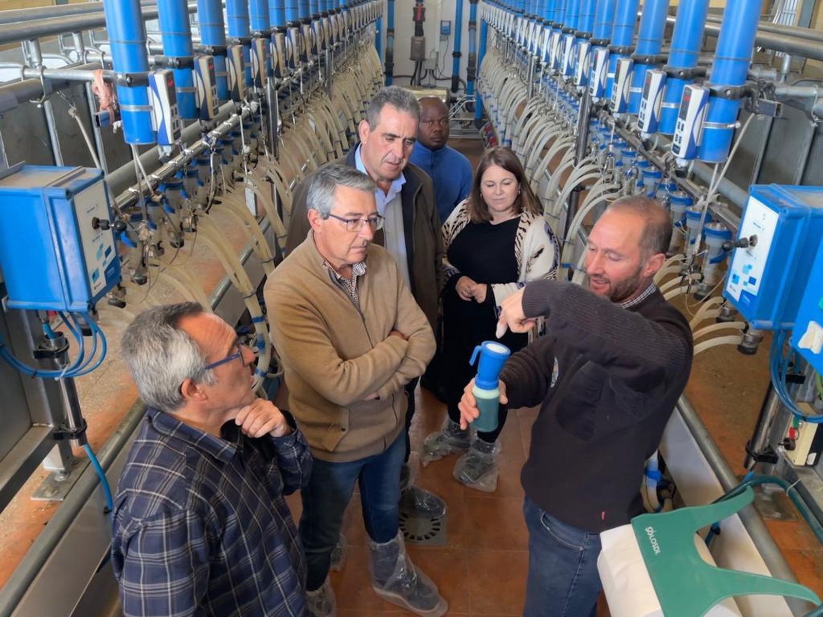 Salado, durante la visita en Sedella.