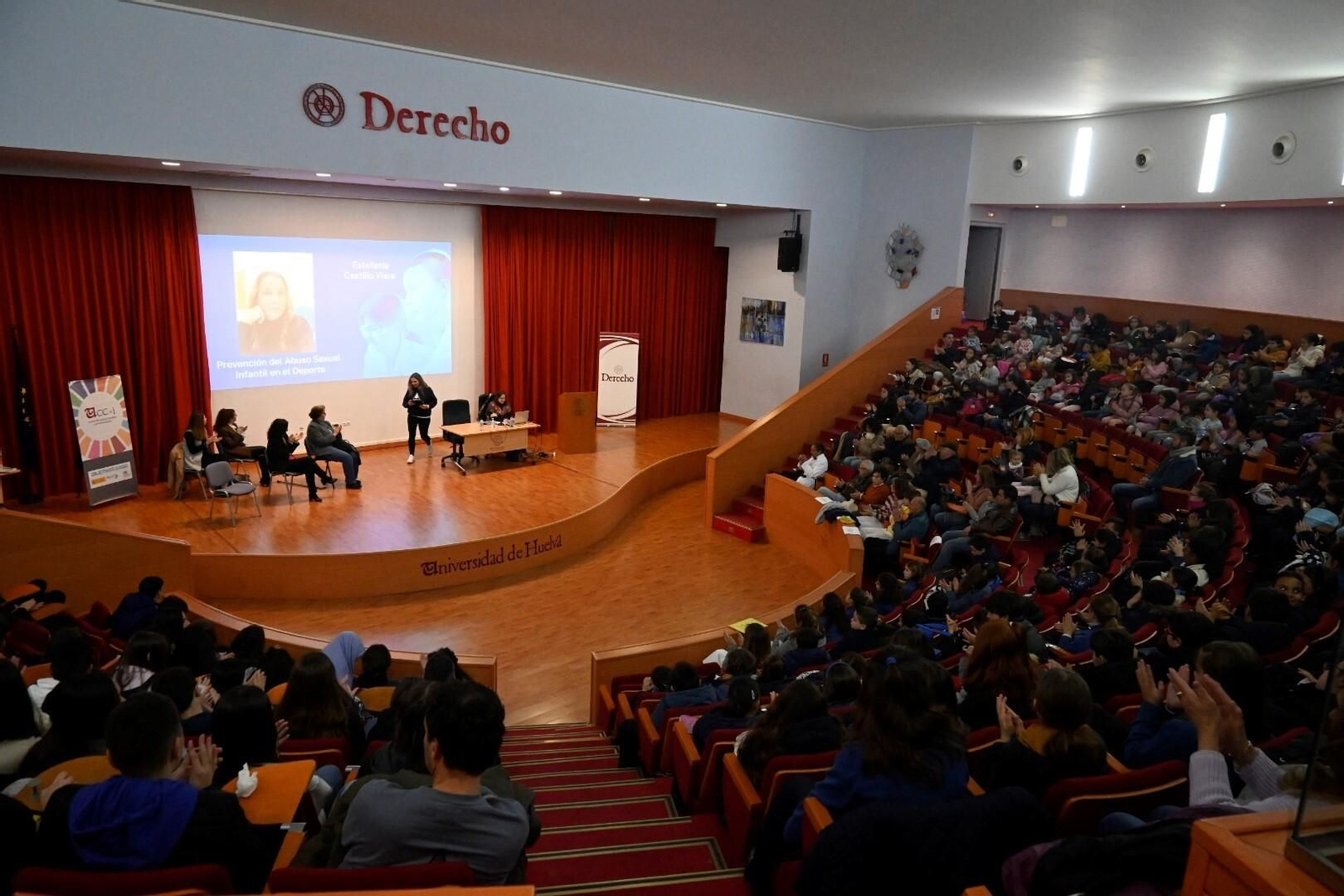 Las mejores imágenes del Día de la Mujer y la Niña en la Ciencia en la UHU