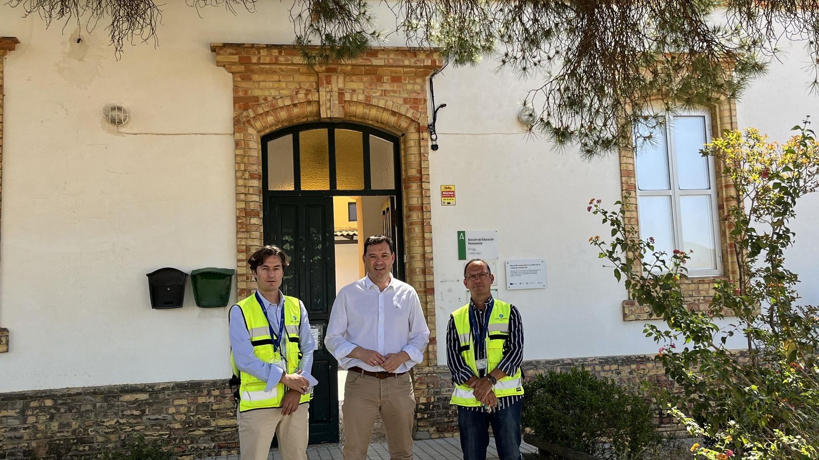 El presidente del Puerto, Alberto Santana, en su visita a las instalaciones del Picacho.