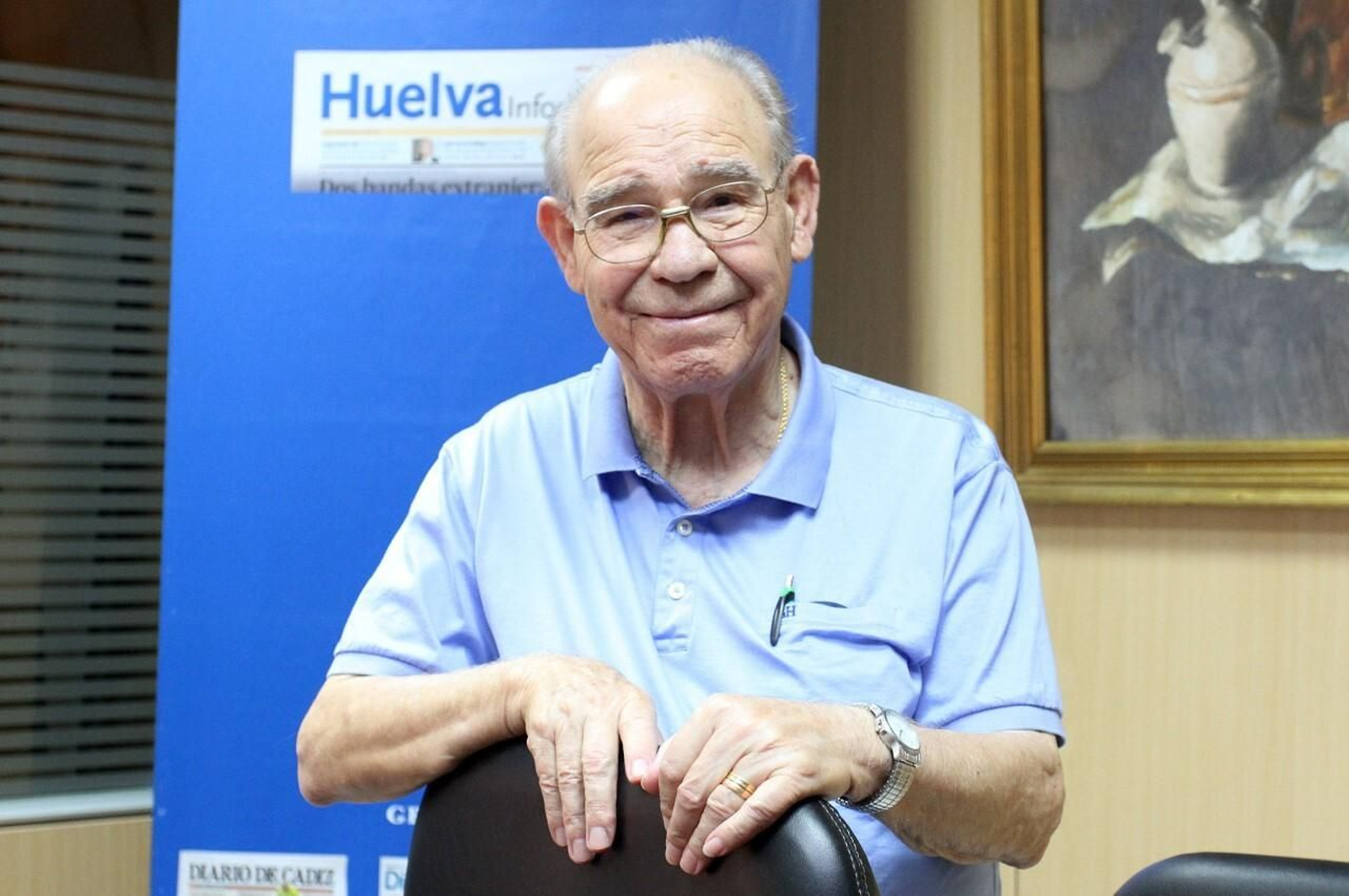 Juan Gil Zamora en la sede de 'Huelva Información'.
