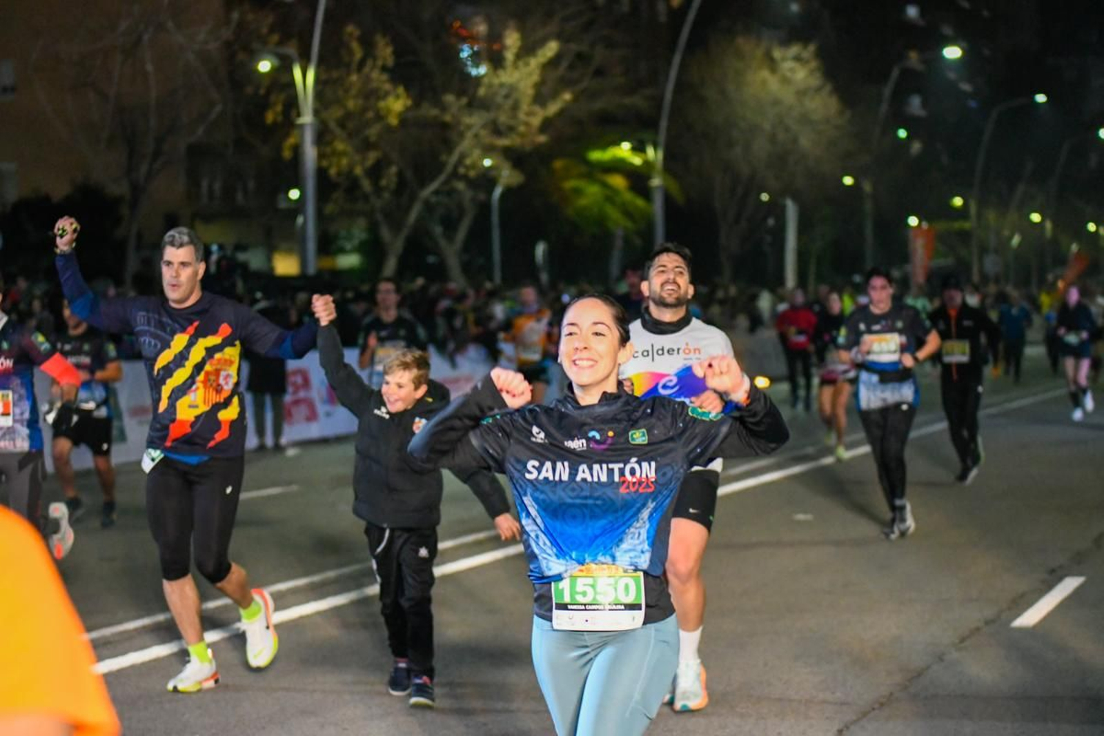 En imágenes: búscate en tu llegada a meta de la Carrera de San Antón 2025 (6)