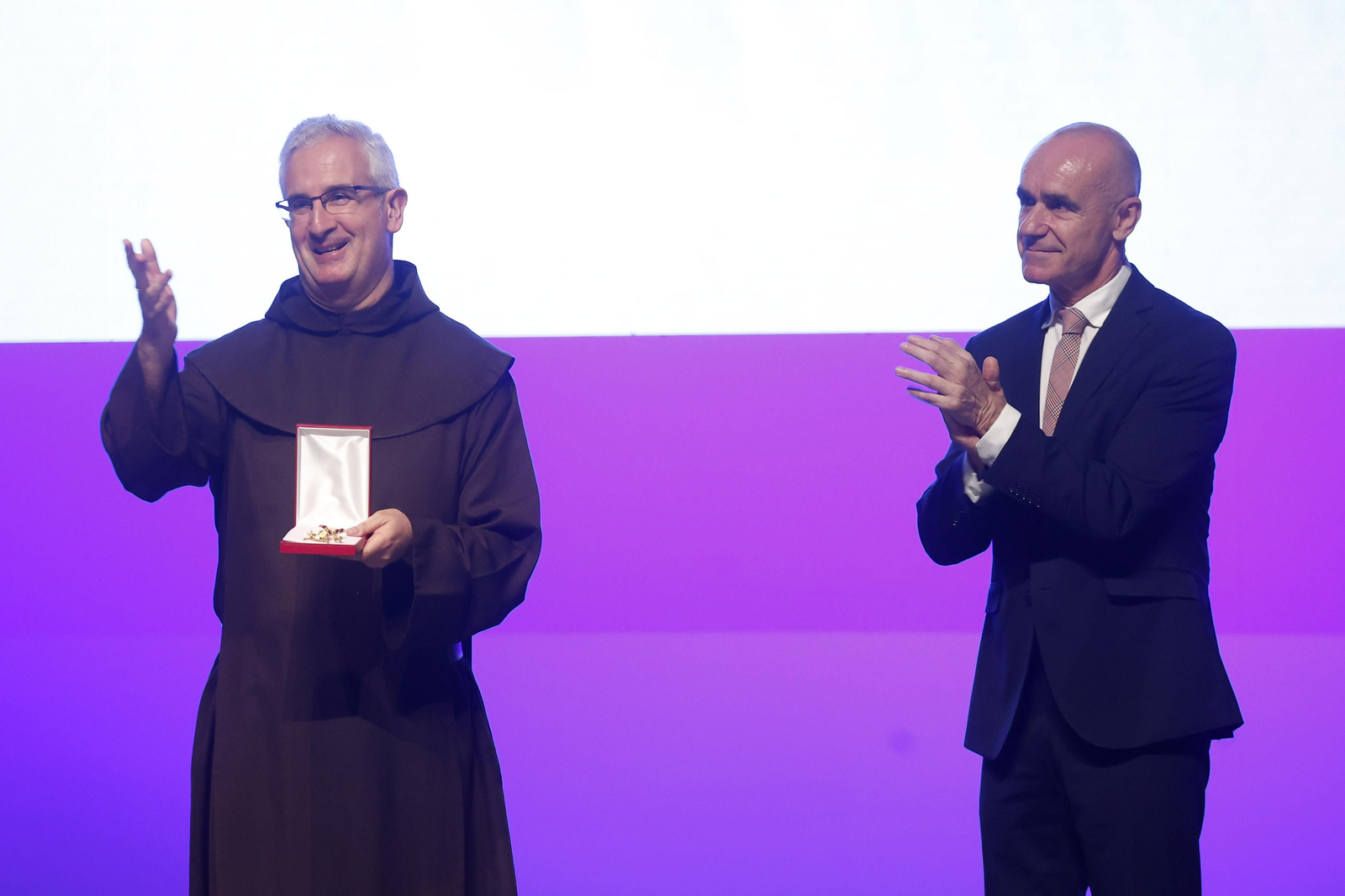 Las imágenes de la entrega de las medallas de la ciudad