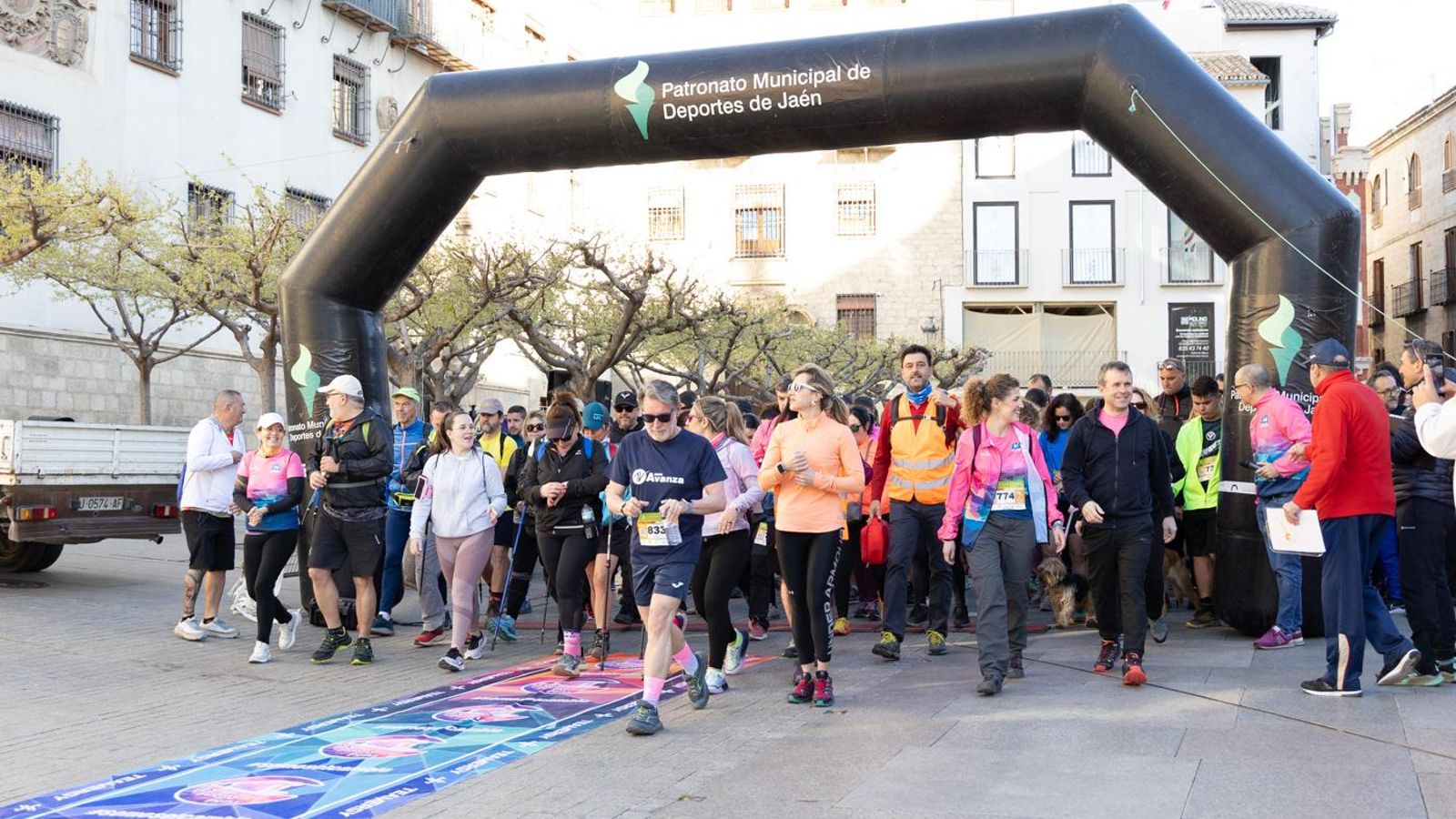 En imágenes: kilómetros para la esperanza de Celia en el CxM Trail Solidario IES Fuente de la Peña (I)