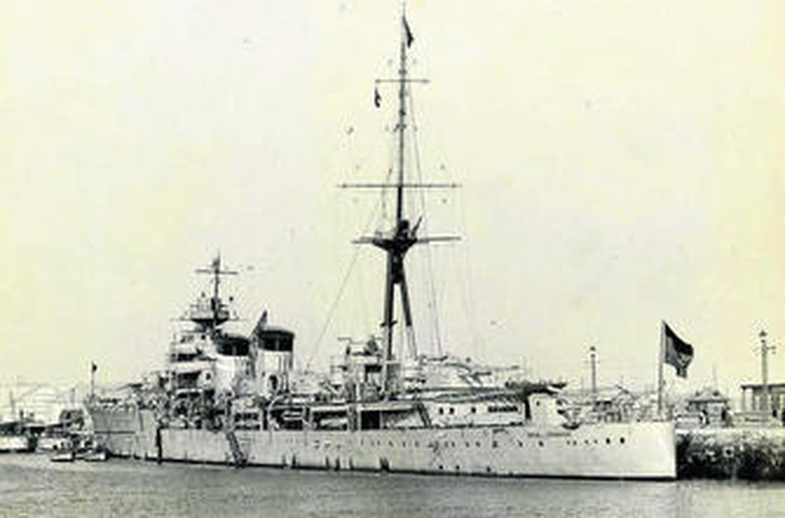 Buques de la escuadra para la Semana Naval de Cádiz