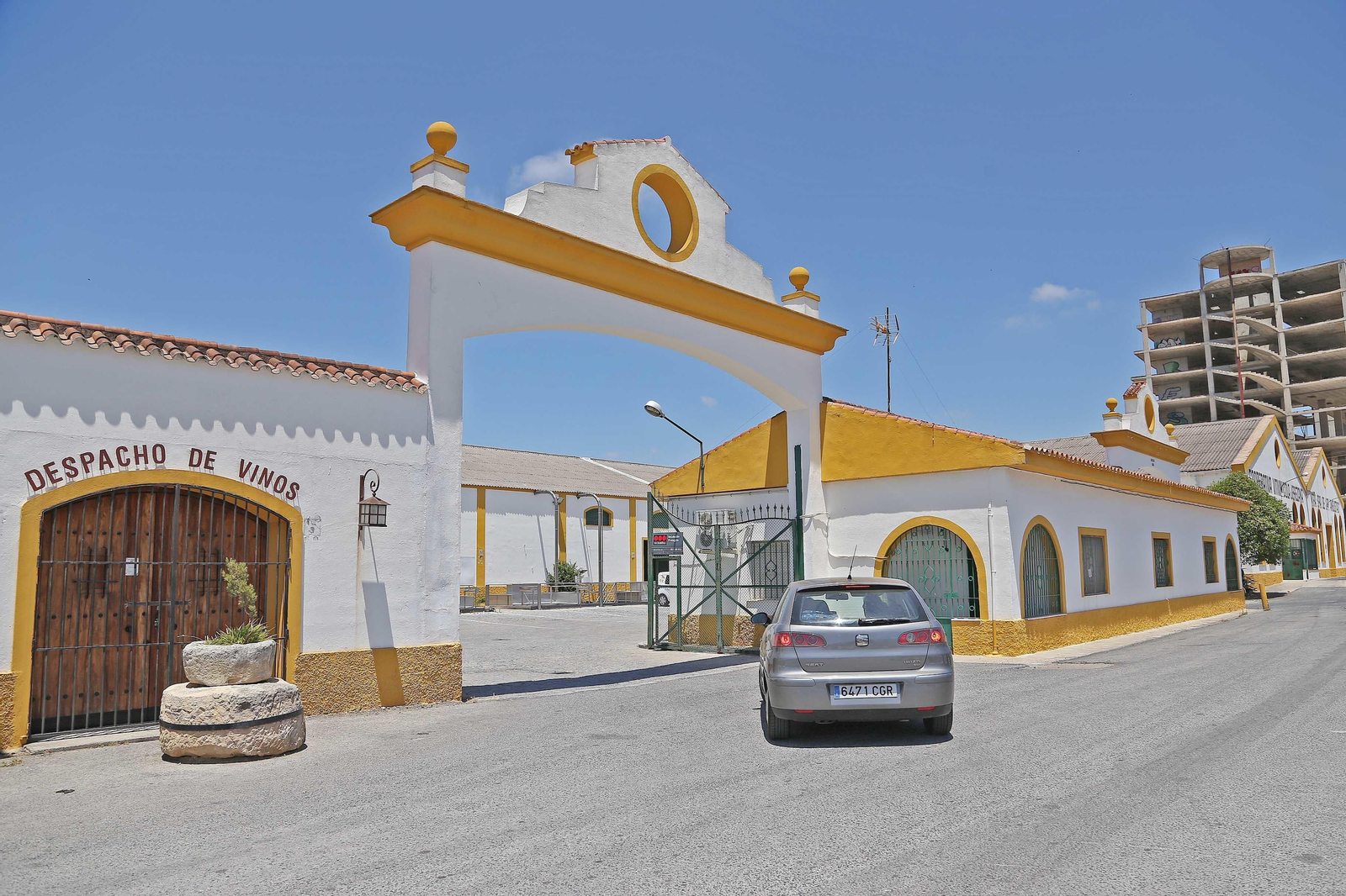 Imagen de la fachada de la cooperativa Nuestra Señora de las Angustias. Imagen de la fachada de la cooperativa Nuestra Señora de las Angustias.