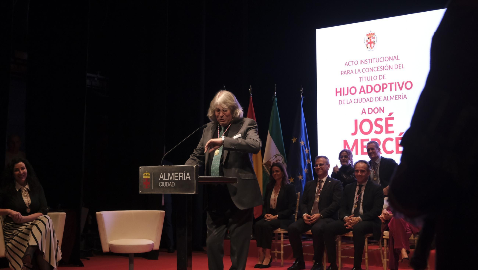 El cantaor José Mercé ya es Hijo Adoptivo de la Ciudad de Almería, en imágenes
