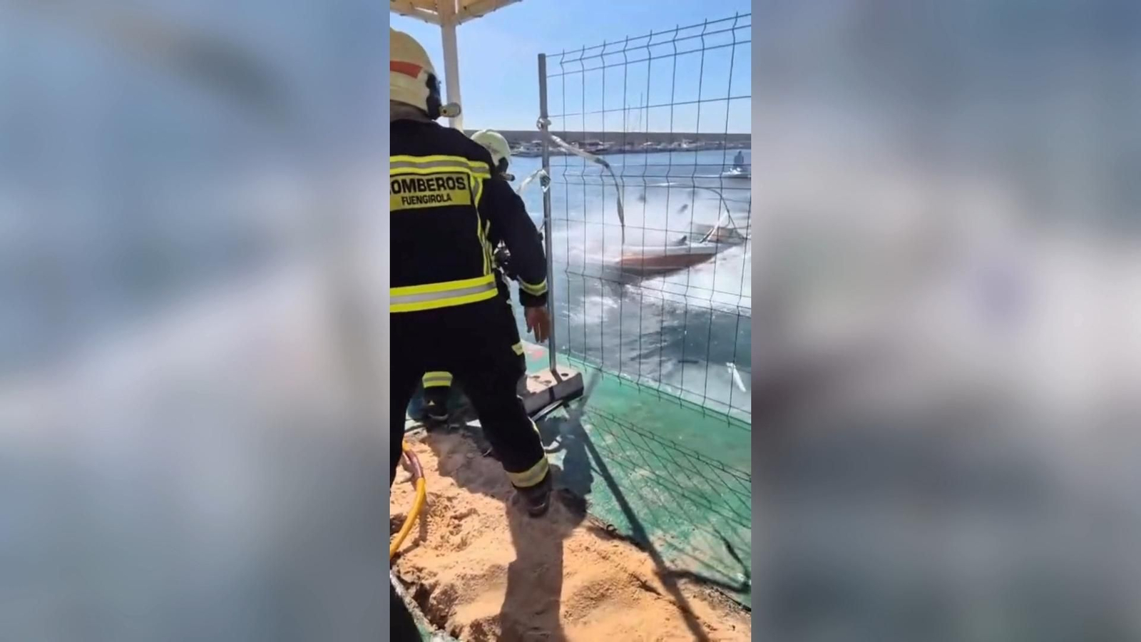 Una explosión en una embarcación provoca ocho heridos en el puerto de Fuengirola