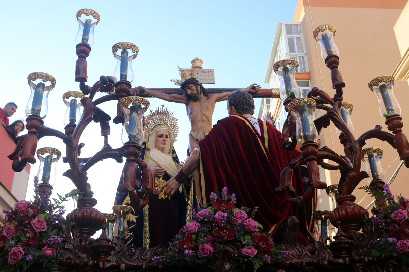 Las imágenes del Miércoles Santo en Puerto Real: Hermandad de la Vera-Cruz