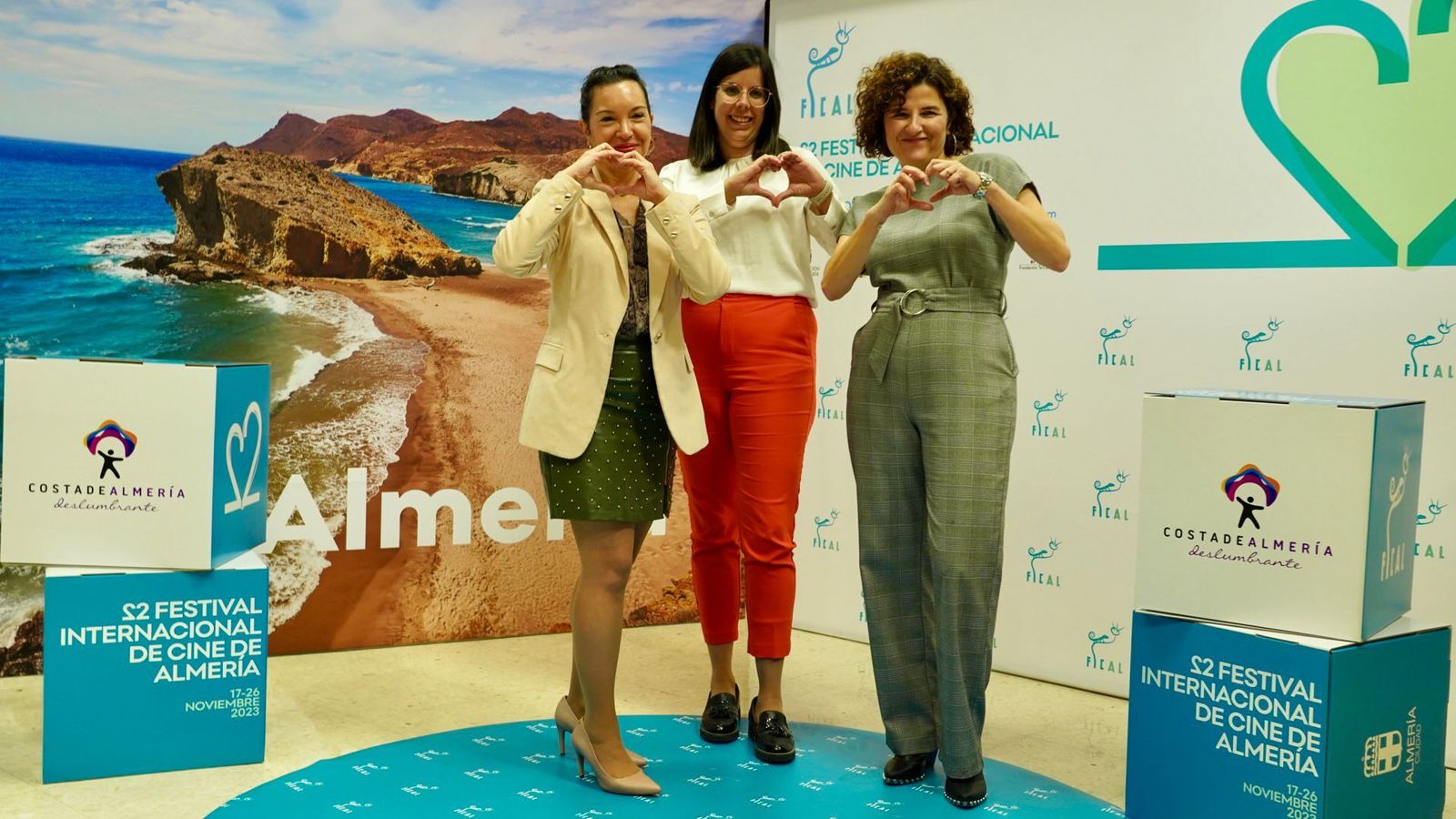 María del Mar Peláez, Almudena Morales y Patricia Maldonado.