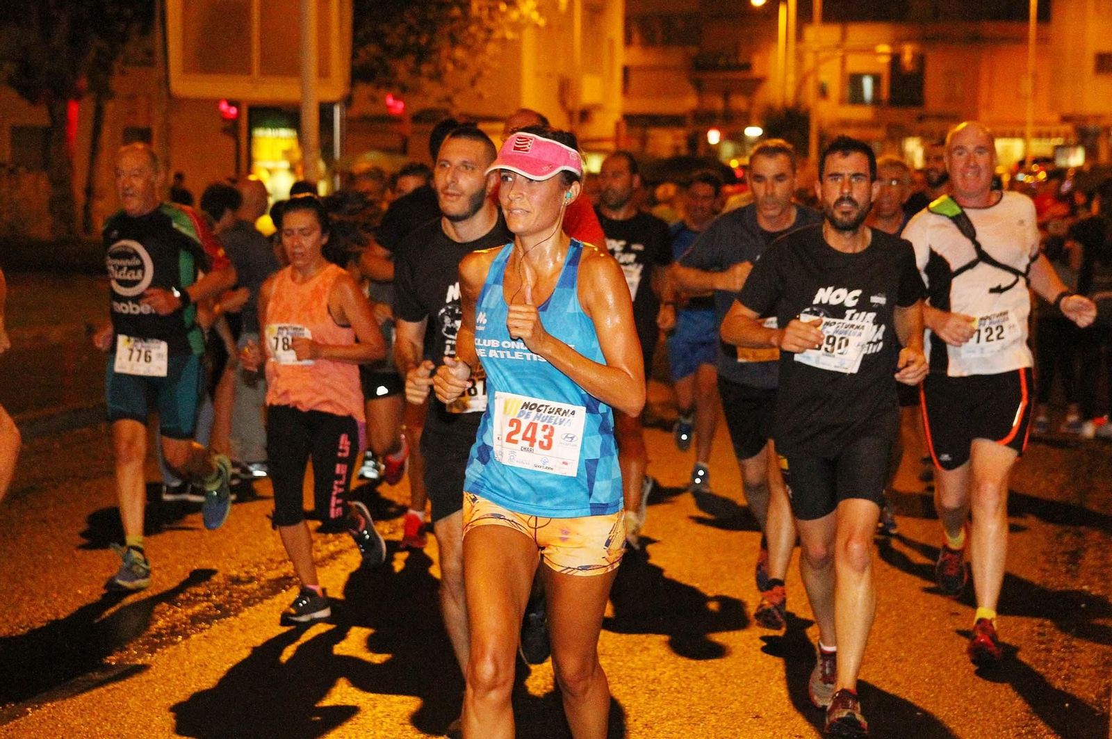 La VII Carrera Nocturna de Huelva en imágenes