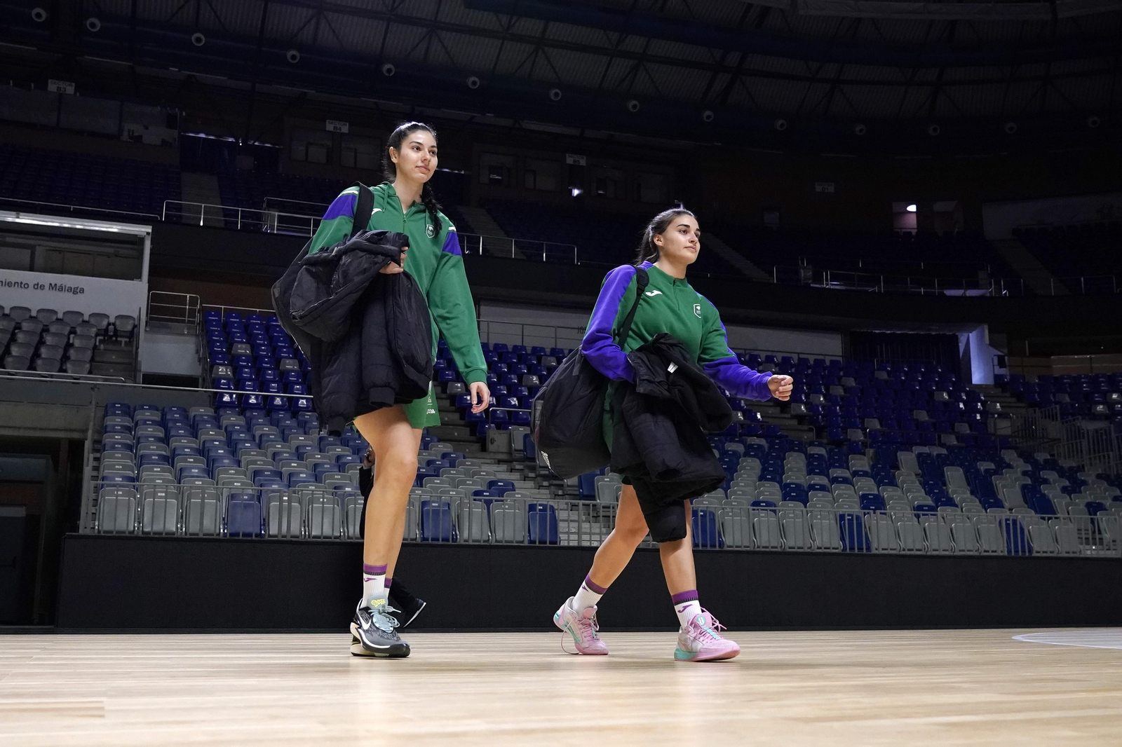 El Unicaja Femenino se prepara en el Carpena El Unicaja Femenino se prepara en el Carpena