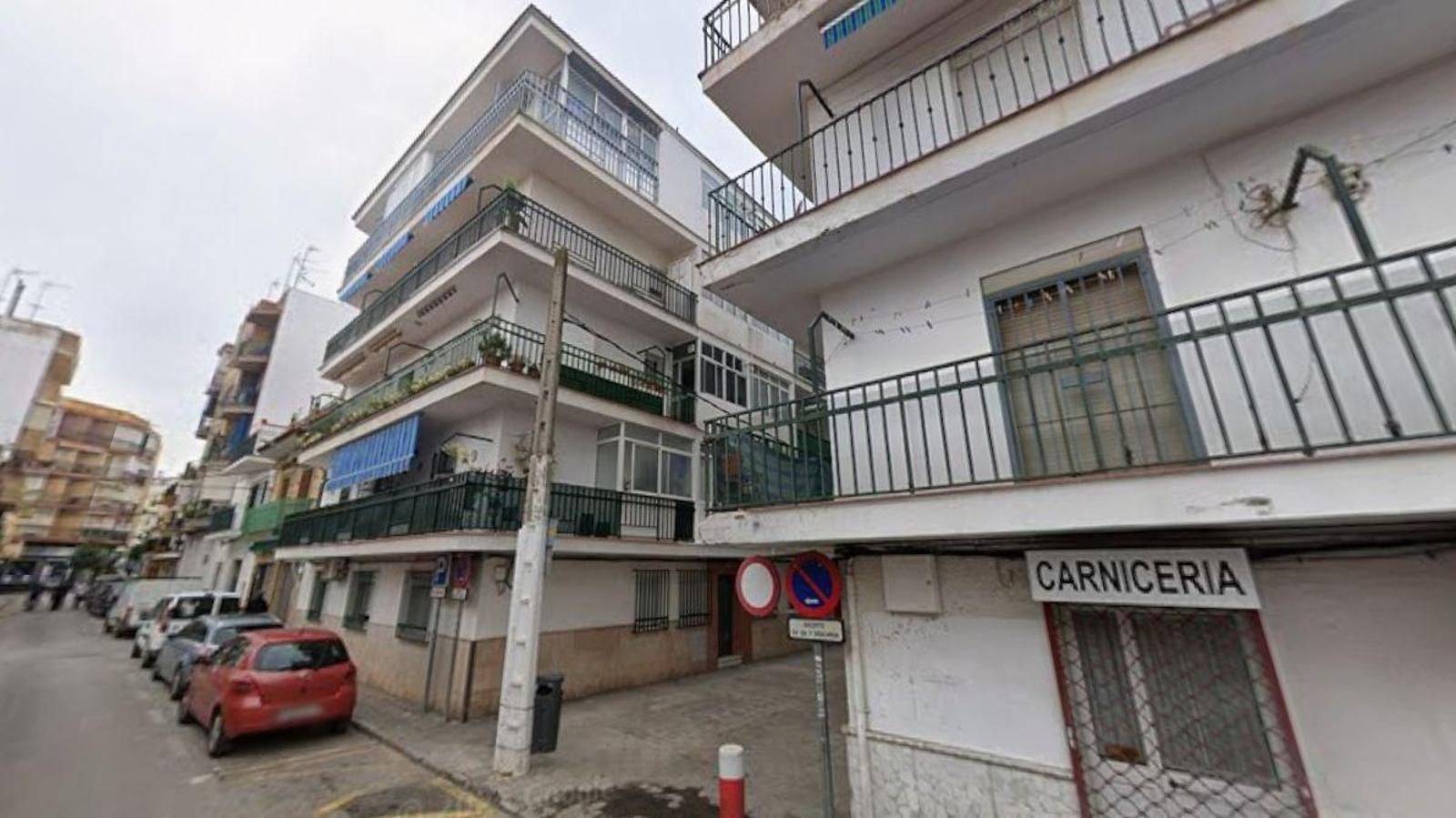 Los hechos ocurrieron en esta calle peatonal de Camas en la madrugada del 18 de mayo de 2023.