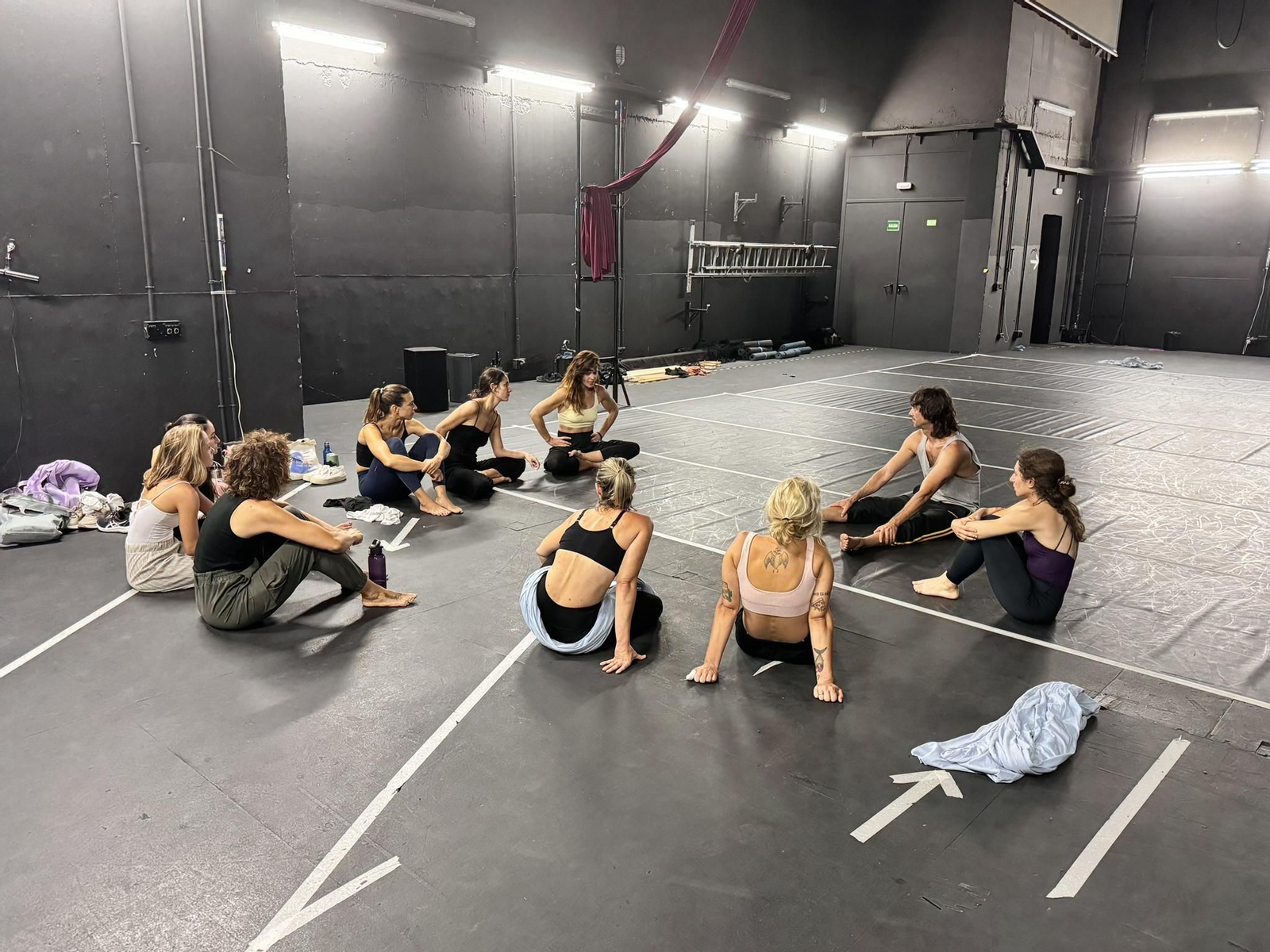 Una imagen del curso que se imparte estos días en el teatro. Una imagen del curso que se imparte estos días en el teatro.
