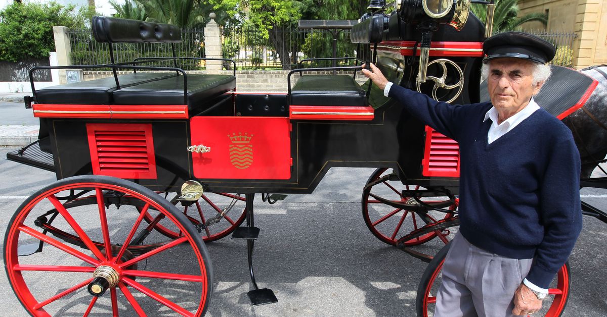 Jerez rinde homenaje al cochero Benito Fernández