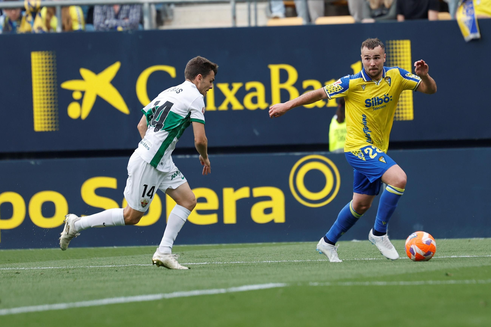 Ontiveros en el partido Cádiz-Elche. Ontiveros en el partido Cádiz-Elche.
