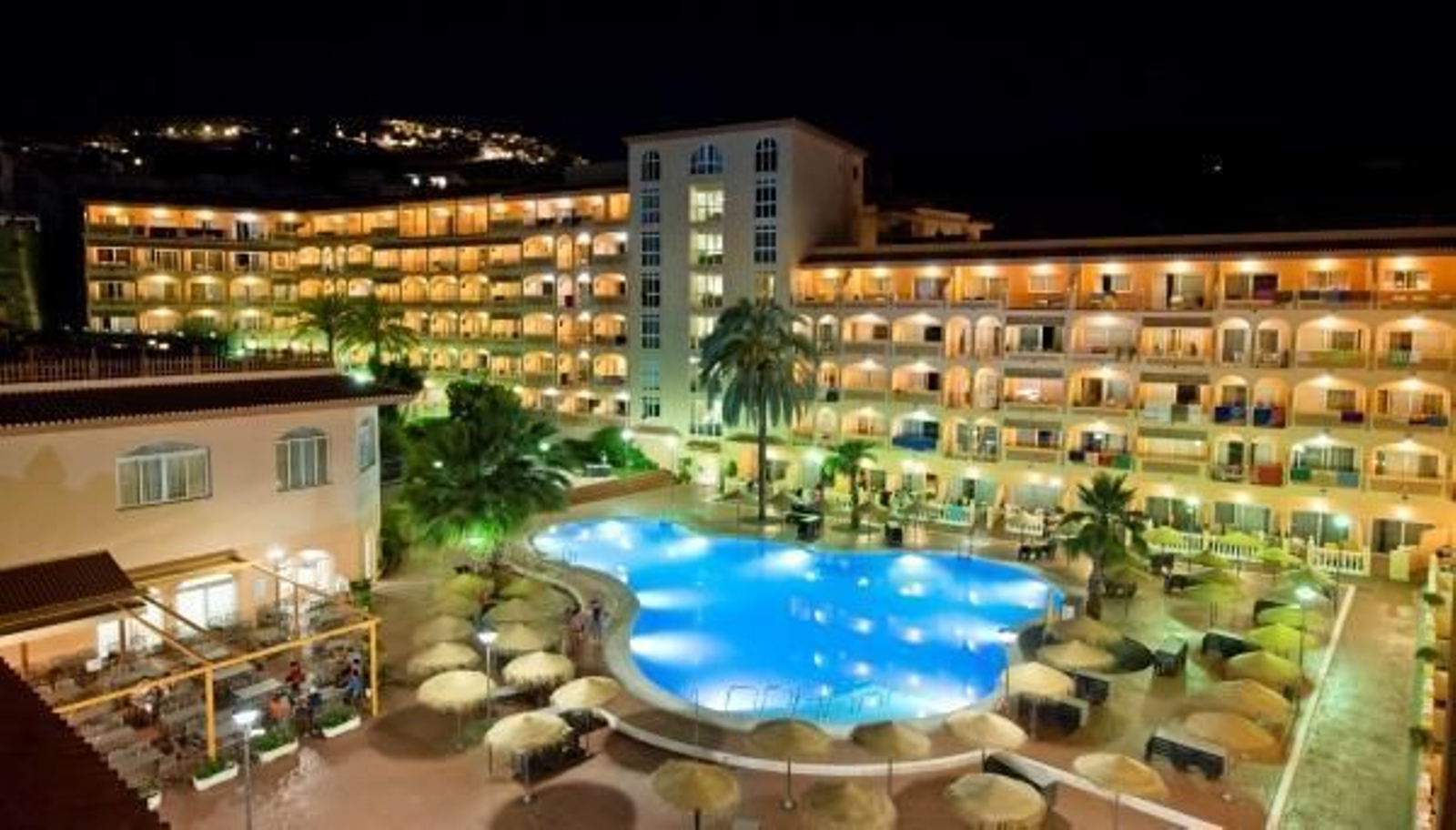 Hotel Bahía Tropical