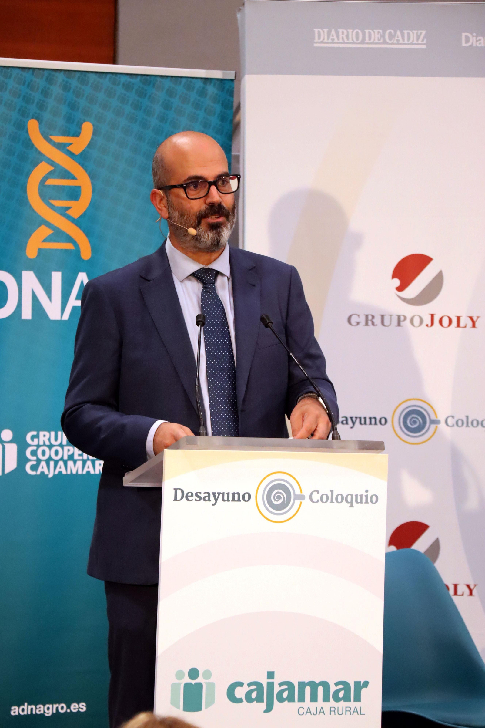 Las imágenes en el Desayuno-Coloquio del Grupo Joly "Competitividad innovación y eficiencia el sector de los frutos rojos ante el reto de la sostenibilidad"