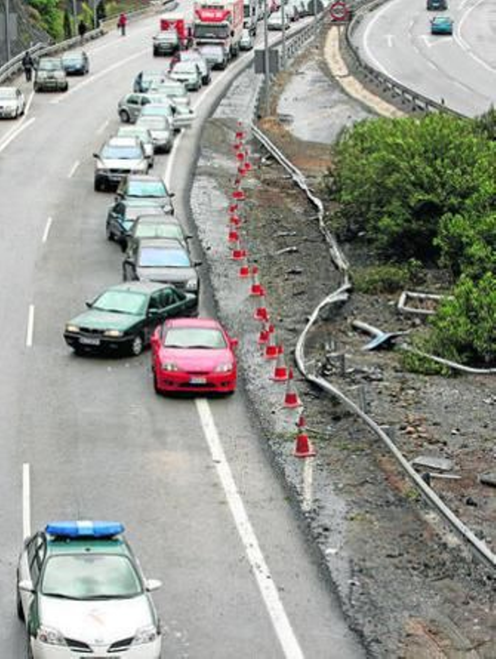 Un accidentes de tráfico en una carretera de la provincia.