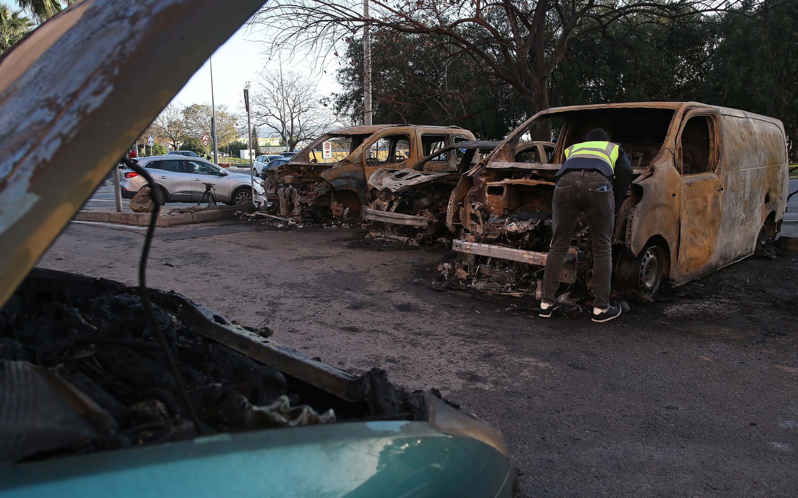 Fotos de los coches calcinados en San José Artesano