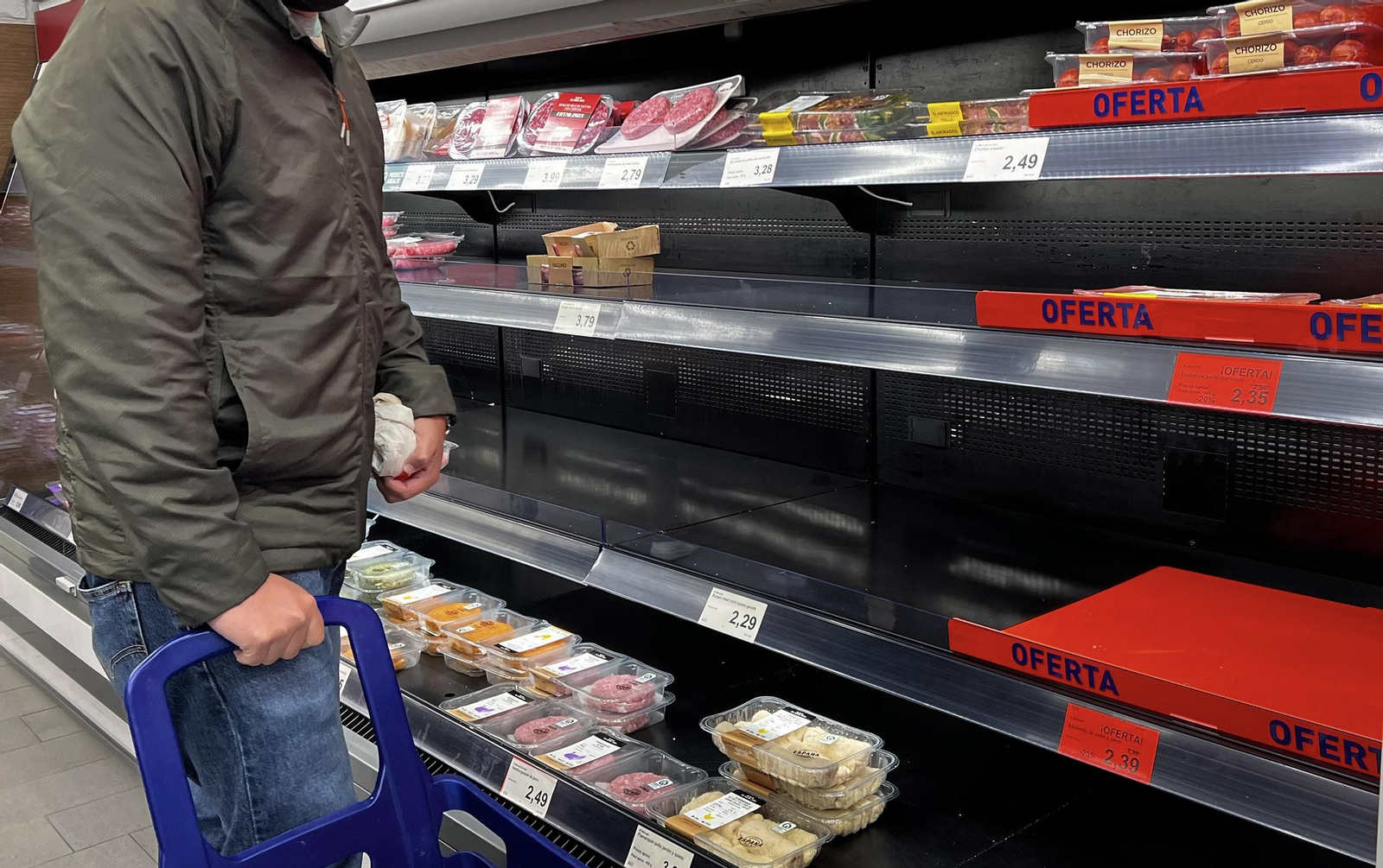 Desabastecimiento de alimentos en los supermercados de Sevilla