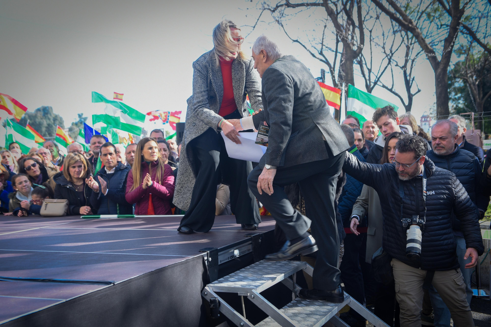 Concentración en Sevilla contra la amnistía y en defensa de Andalucía