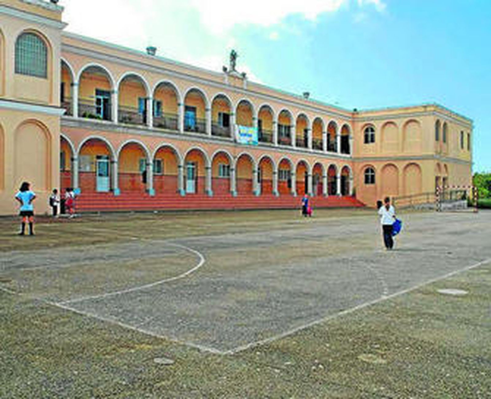 Patio del centro educativo La Salle-San José.
