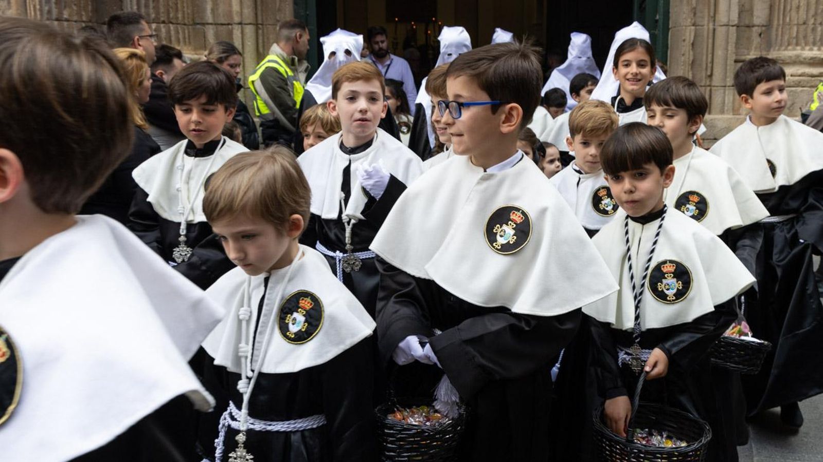 Los jiennenses se recrean con la cofradía de los Estudiantes un nuevo Lunes Santo