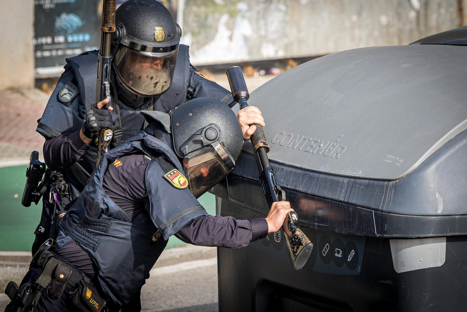 Imágenes del primer día de huelga de los trabajadores del sector del metal en Cádiz Imágenes del primer día de huelga de los trabajadores del sector del metal en Cádiz