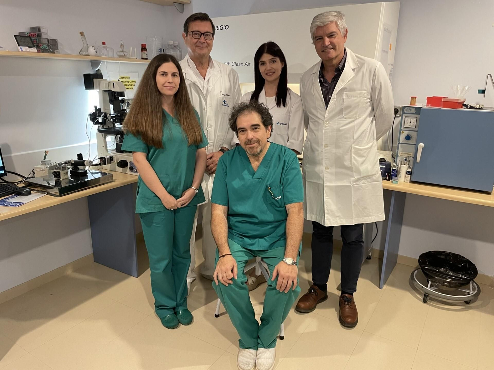 Equipo médico de la Unidad de Reproducción Asistida del Hospital Vithas Almería