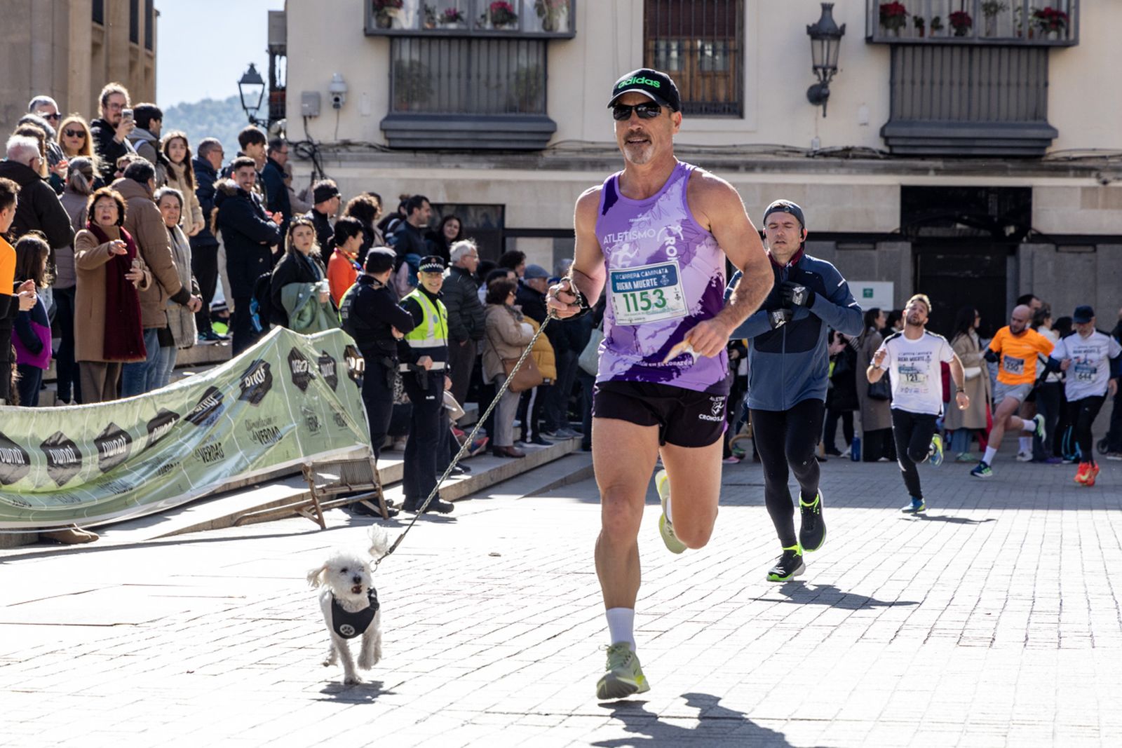 En imágenes: deporte y solidaridad se dan la mano en la VI Carrera-Caminata de la Hermandad de la Buena Muerte (1)