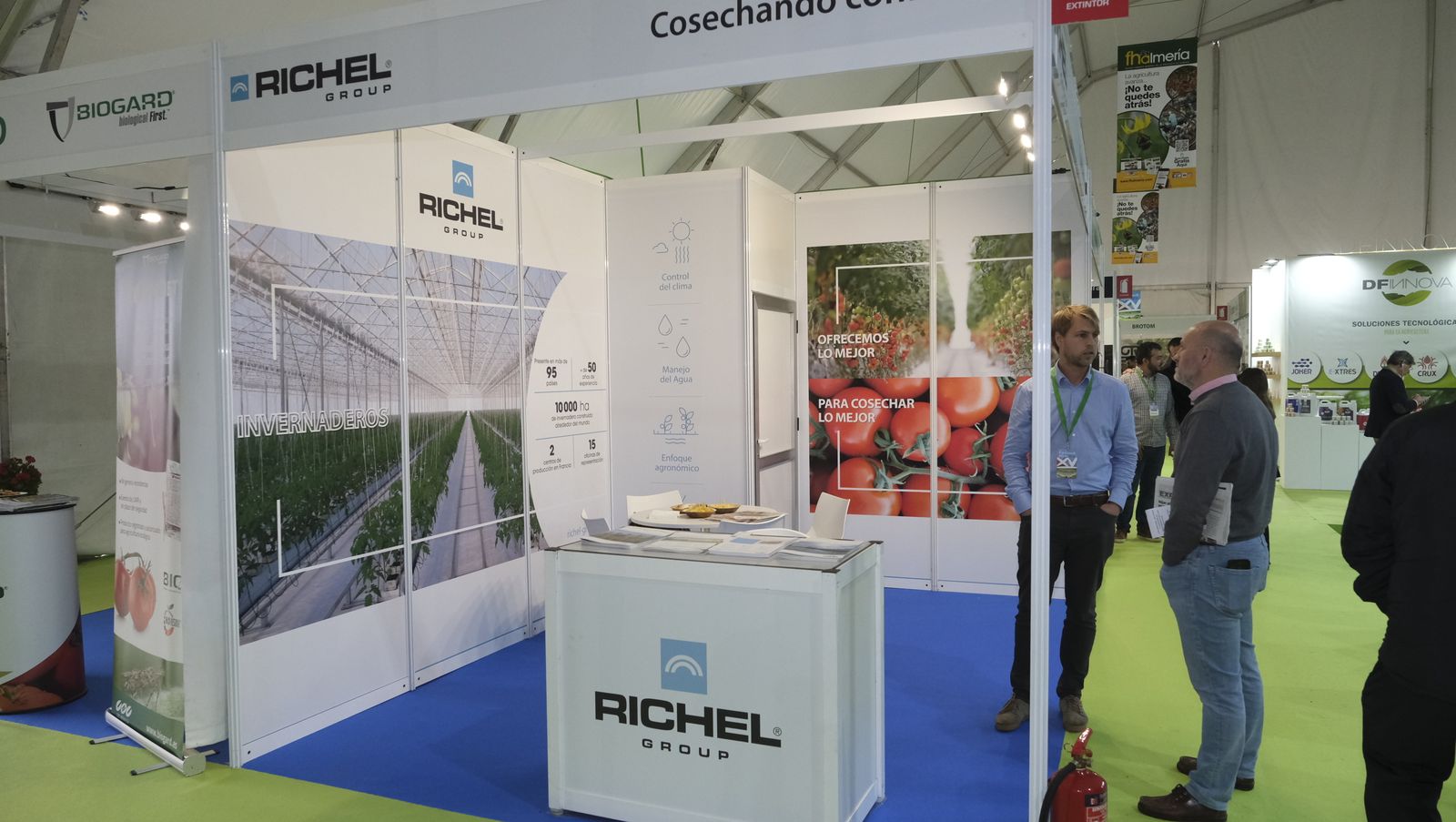 Imágenes del primer día de Expolevante Níjar.