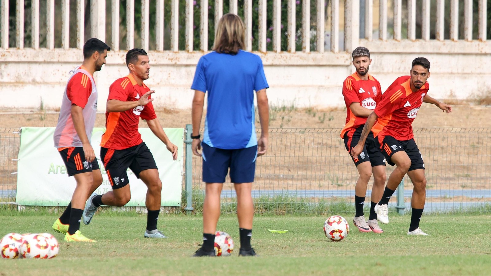 Imágenes del entrenamiento del Xerez CD en el 'Pepe Ravelo' de Chapín