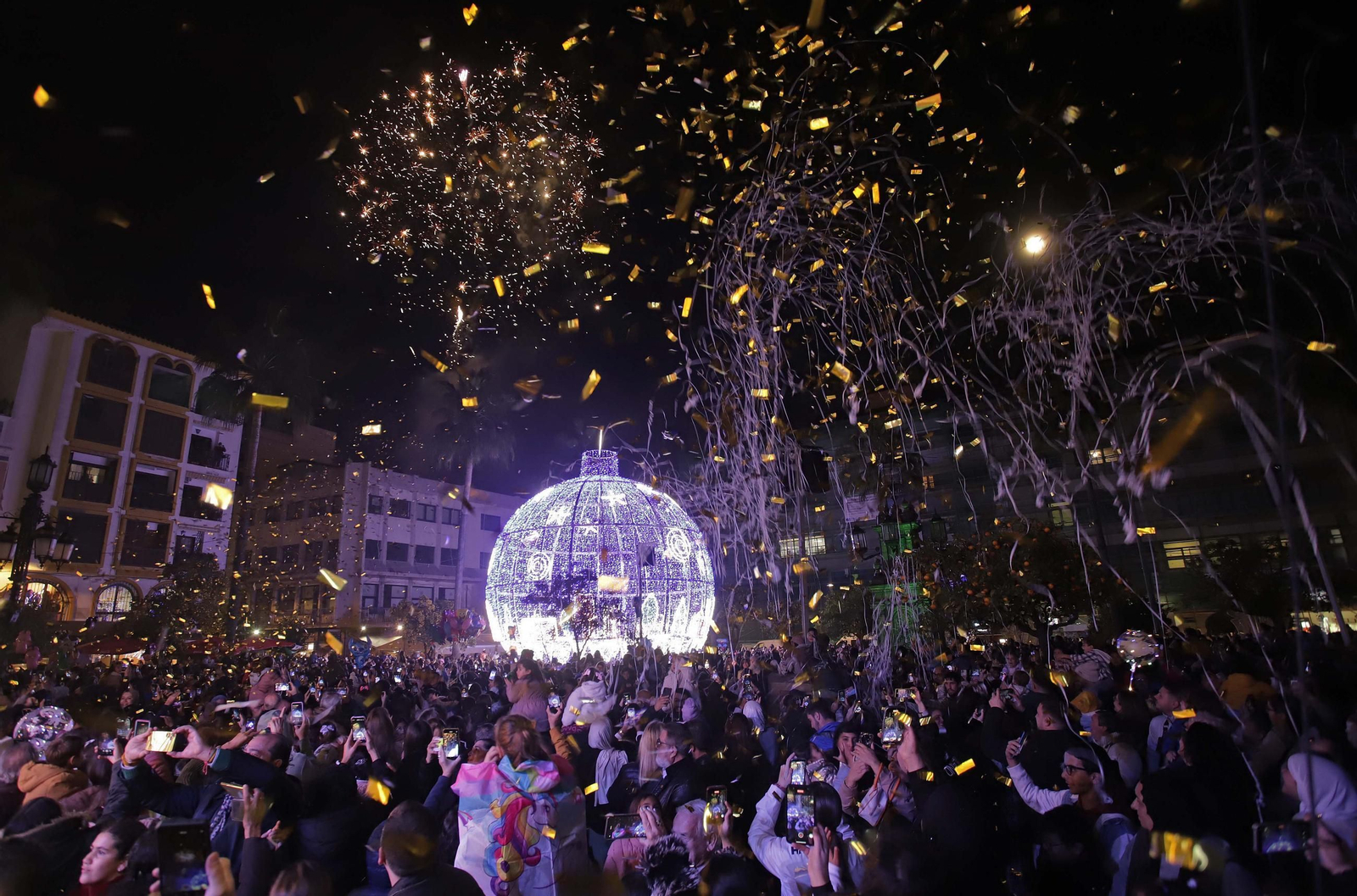 Fotos del encendido del alumbrado navideño en Algeciras