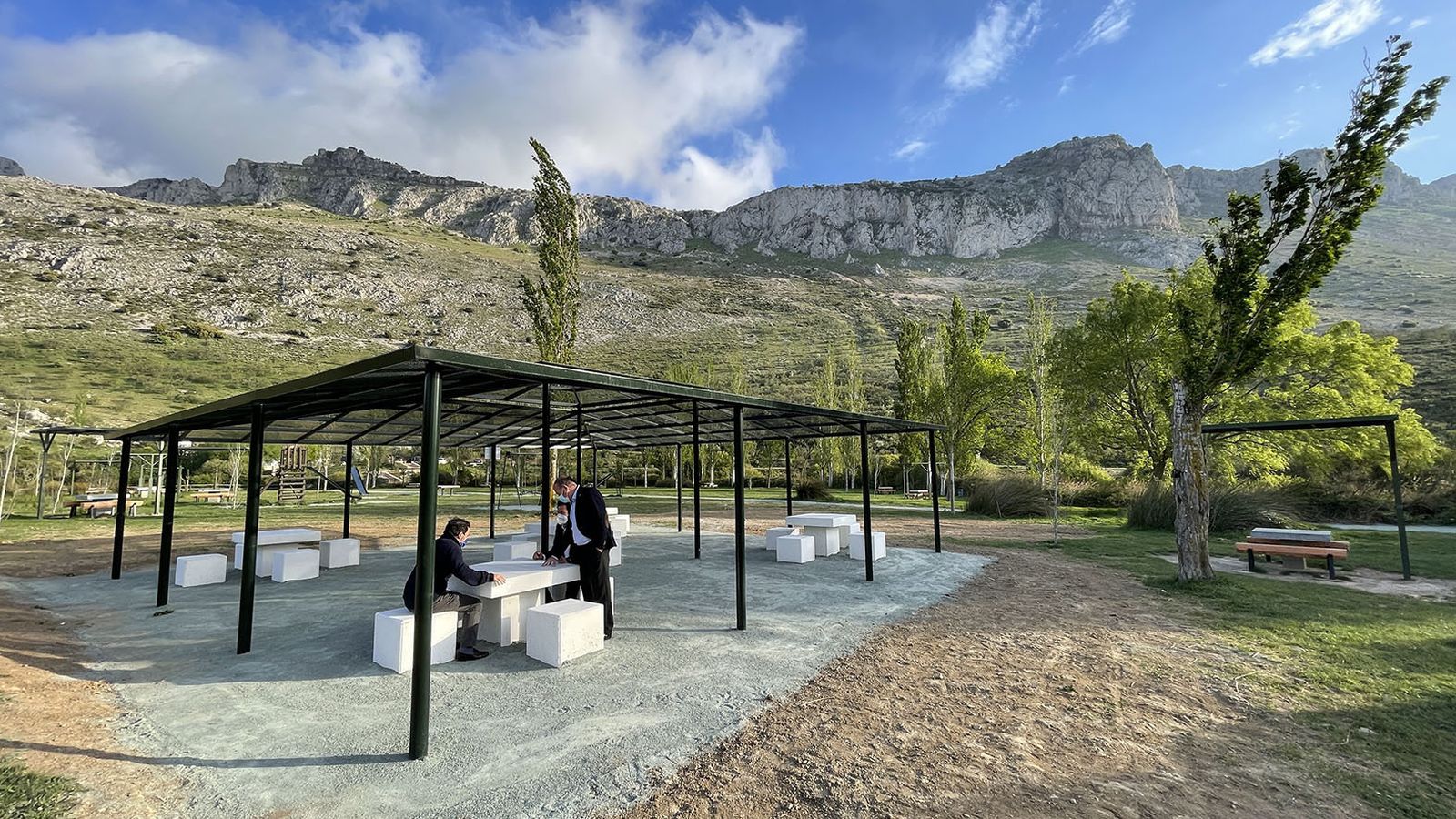 Visita a las nuevas zonas de ocio del nacimiento de la Villa de Antequera.
