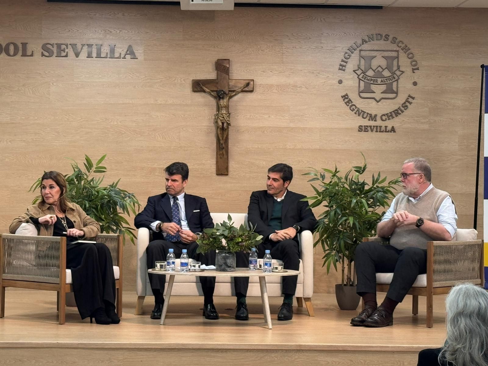Uno de los momentos de la mesa redonda