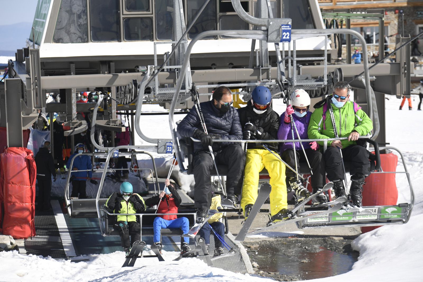 Fotos del último día de esquí en Sierra Nevada