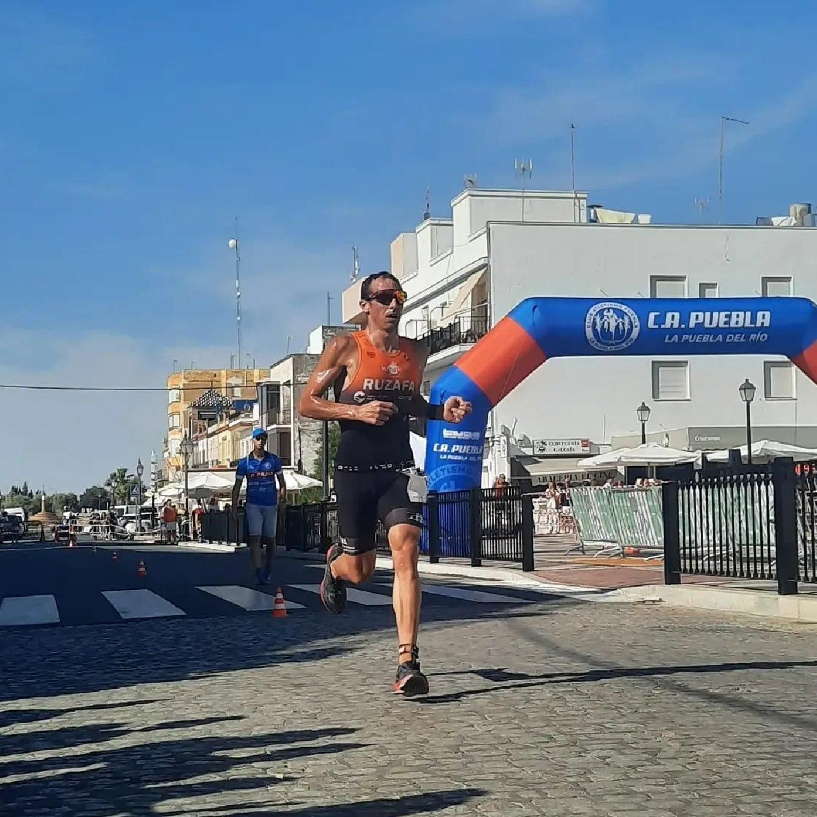 Rubén Ruzafa, campeón de Andalucía de triatlón cross
