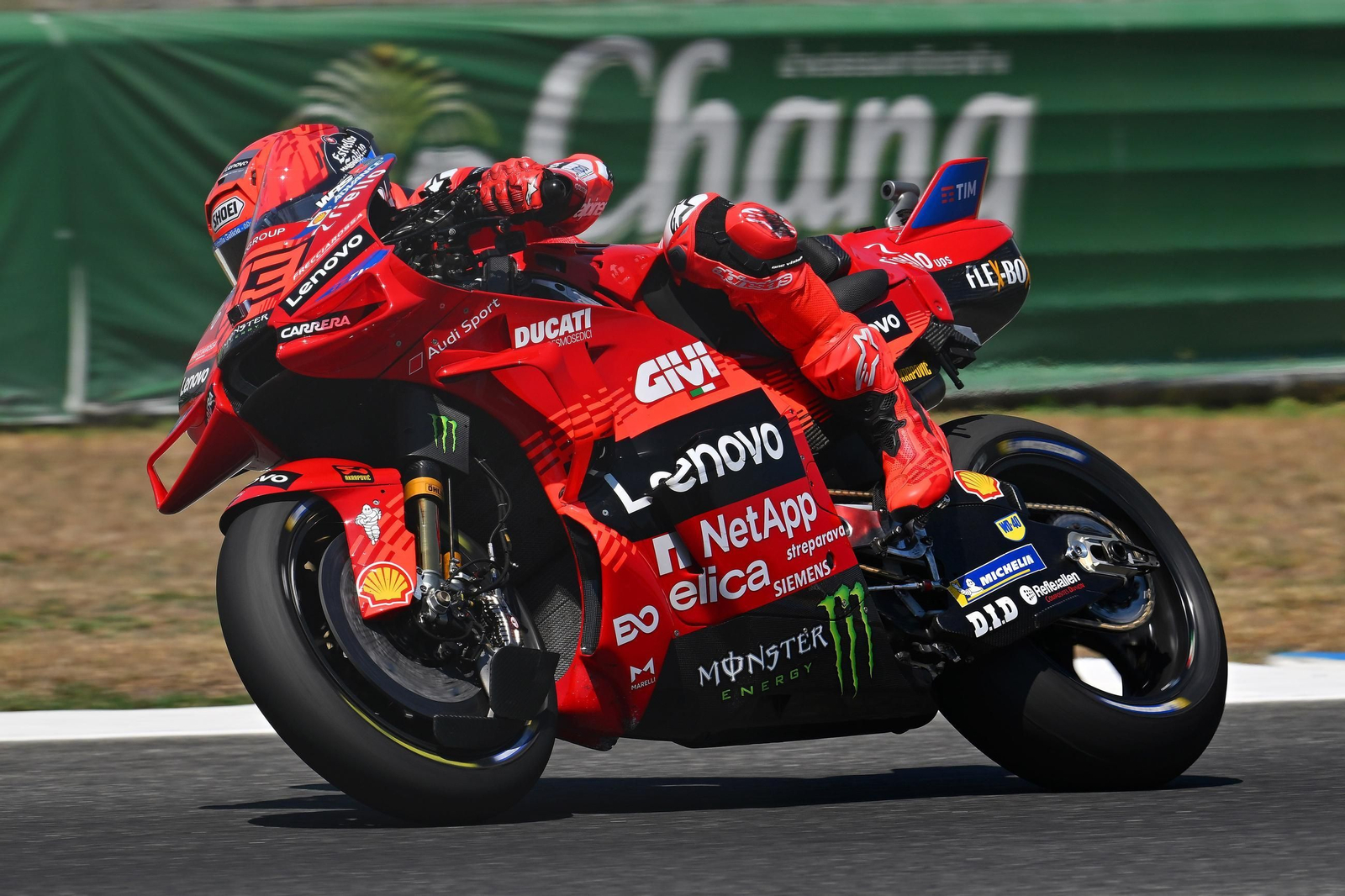 Las fotos del primer triunfo de Marc Márquez en la temporada