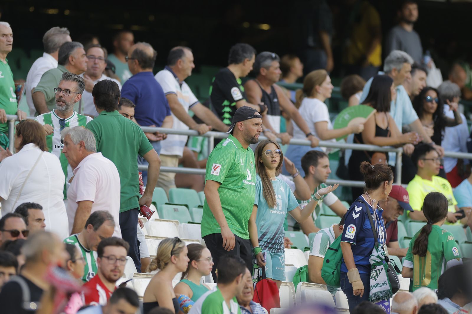 Búscate en las fotos del Betis-Atlético de Madrid