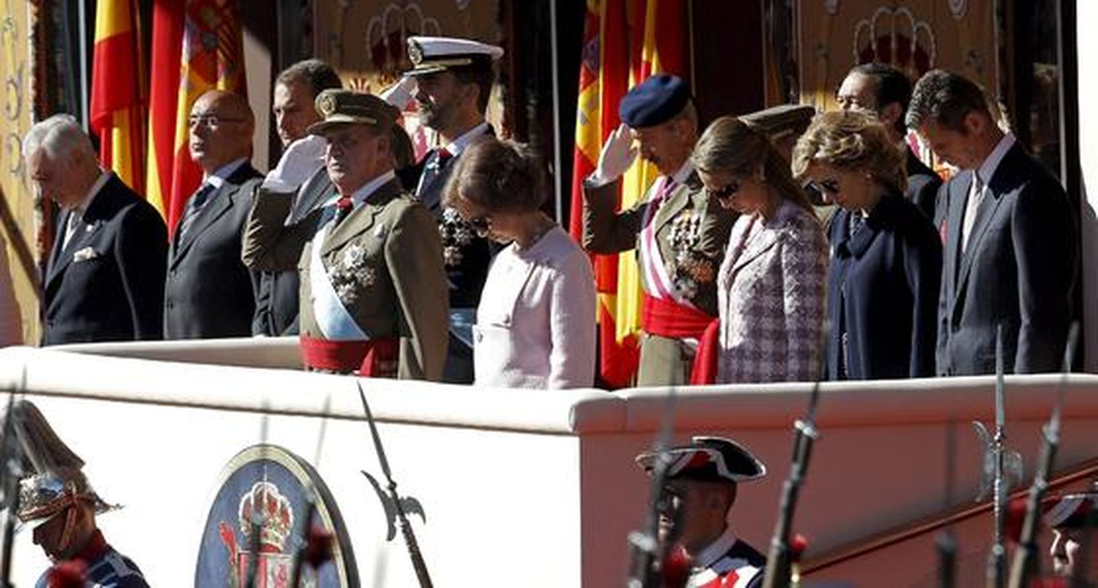Desfile militar con motivo del día de la Fiesta Nacional. / EFE