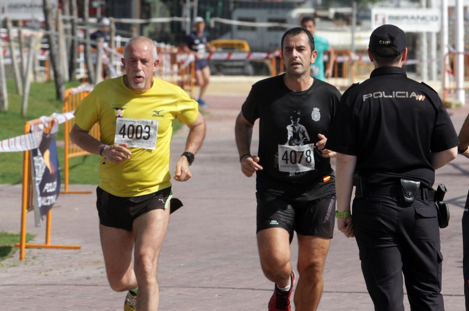 Imágenes de la Carrera Solidaria Ruta 091 organizada por la Policía Nacional