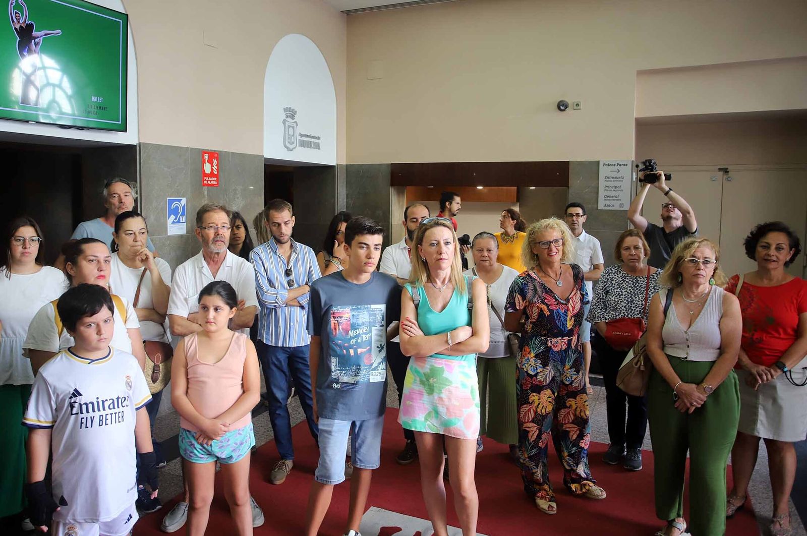Imágenes de la visita guiada al Gran Teatro de Huelva por su 100 aniversario