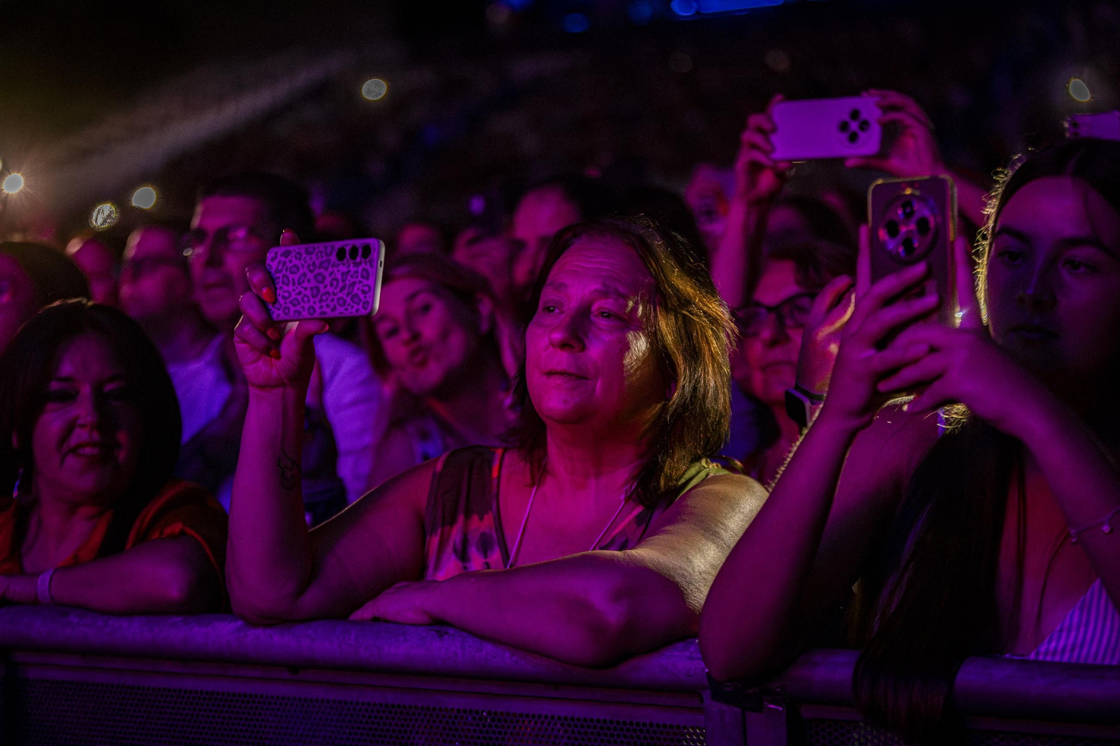 Búscate en las imagenes del concierto de Camela en Concert Music Festival en Chiclana