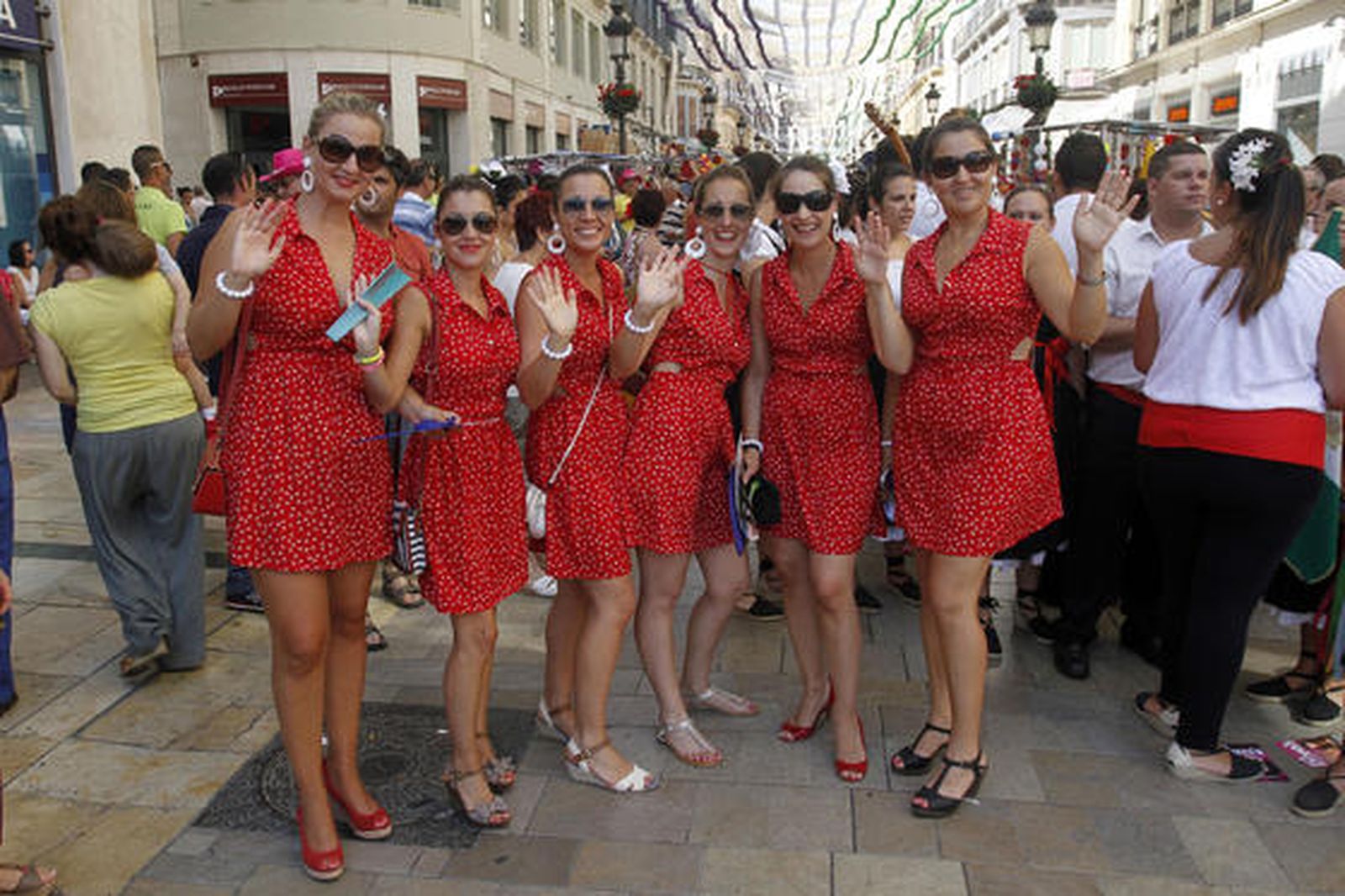 Hora de barrer la fiesta 

Foto: Lorena Avilés